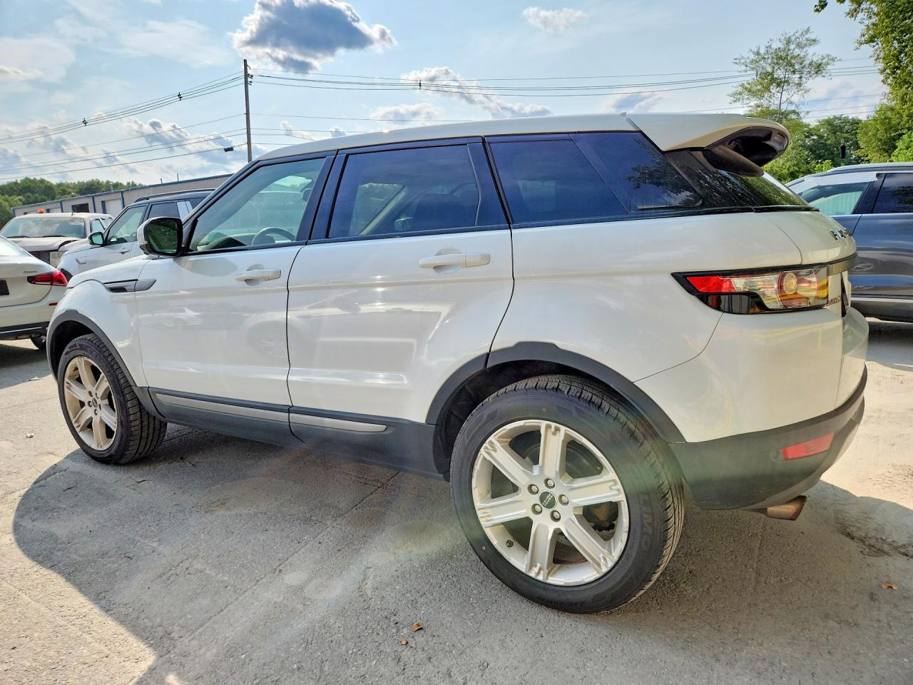 2012 Land Rover Range Rover Evoque Pure Premium White vin: SALVR2BG4CH665077