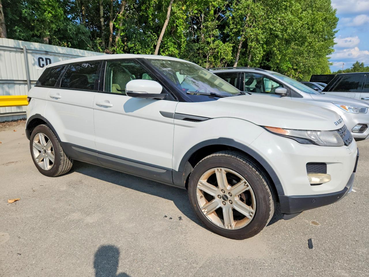 2012 Land Rover Range Rover Evoque Pure Premium White vin: SALVR2BG4CH665077