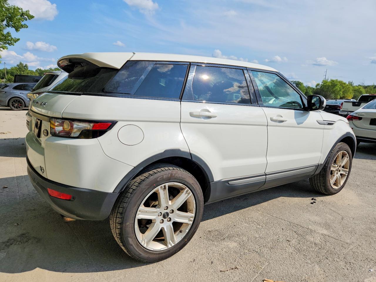 2012 Land Rover Range Rover Evoque Pure Premium White vin: SALVR2BG4CH665077