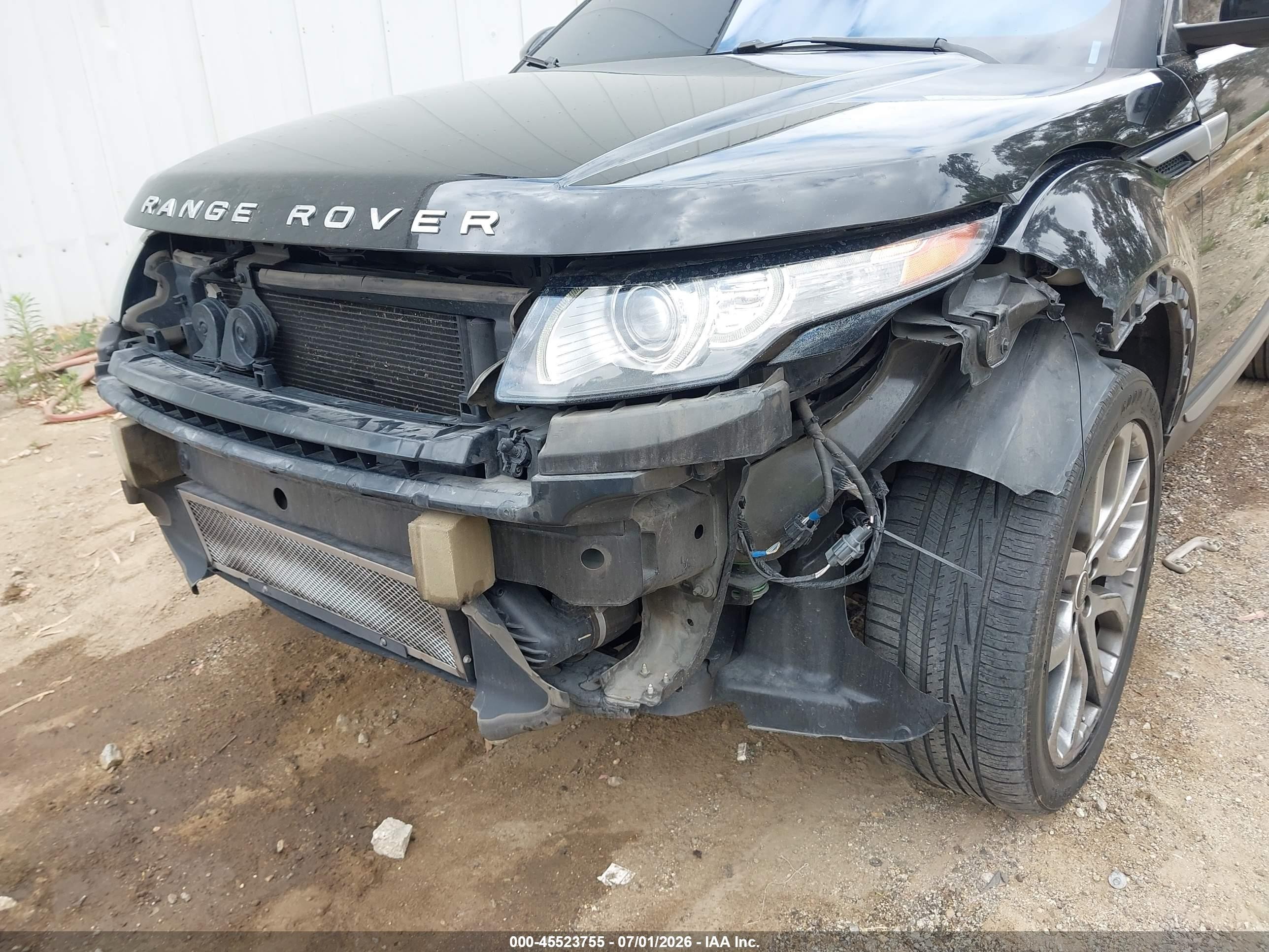 2015 Land Rover Range Rover Evoque Pure Black vin: SALVR2BG4FH075949