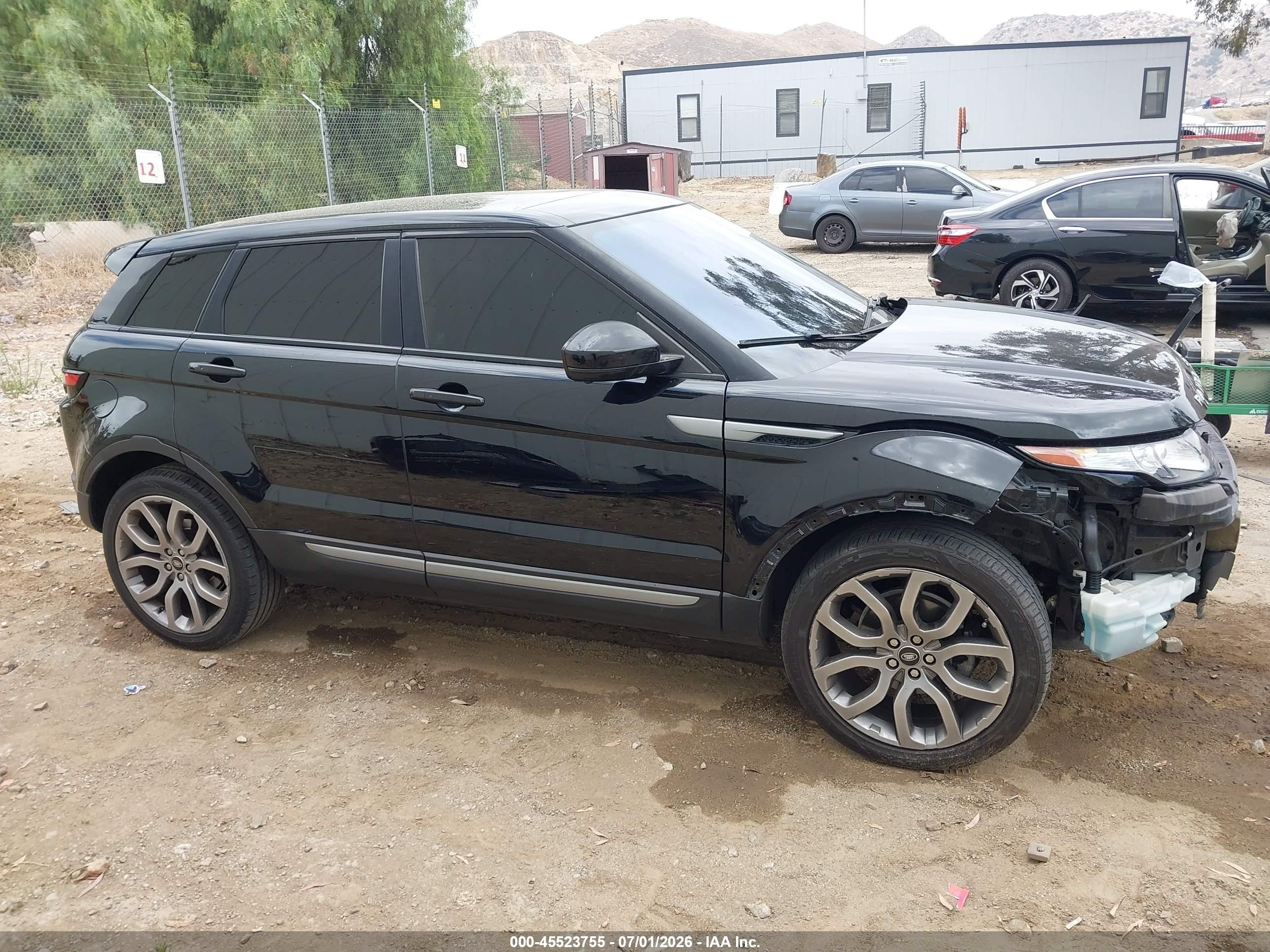 2015 Land Rover Range Rover Evoque Pure Black vin: SALVR2BG4FH075949
