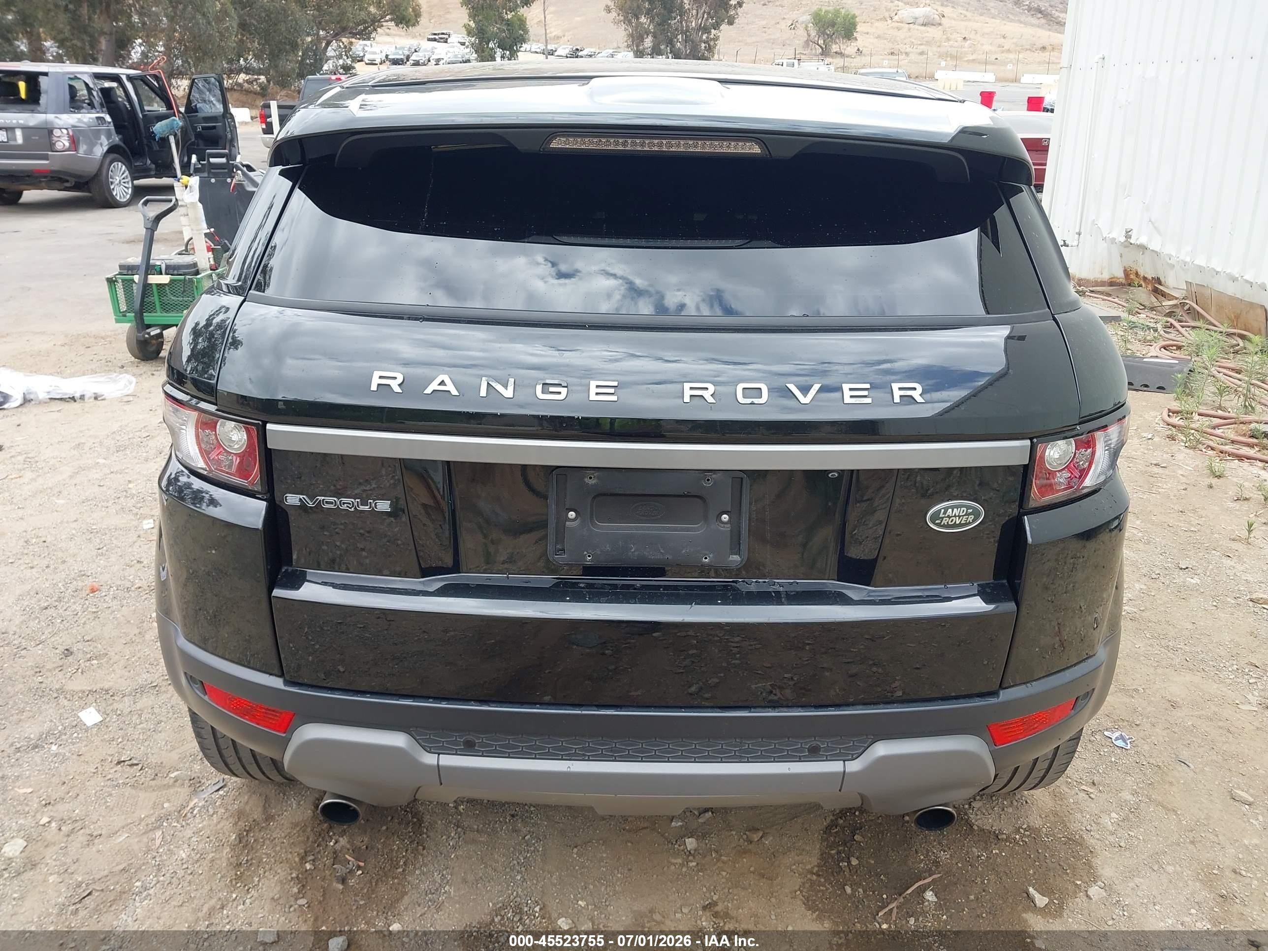 2015 Land Rover Range Rover Evoque Pure Black vin: SALVR2BG4FH075949
