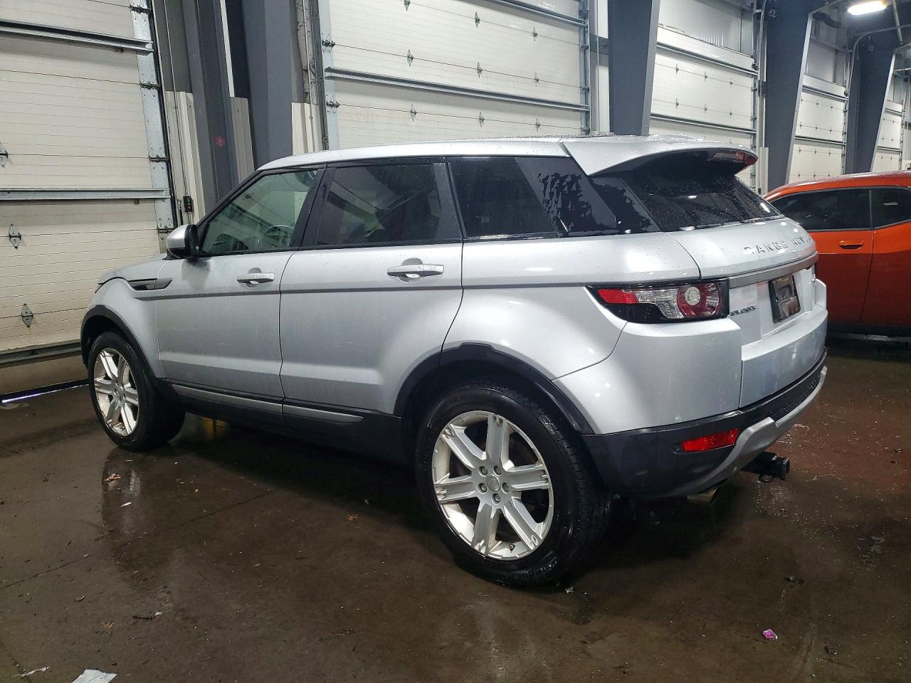 2015 Land Rover Range Rover Evoque Pure Premium Silver vin: SALVR2BG4FH985357