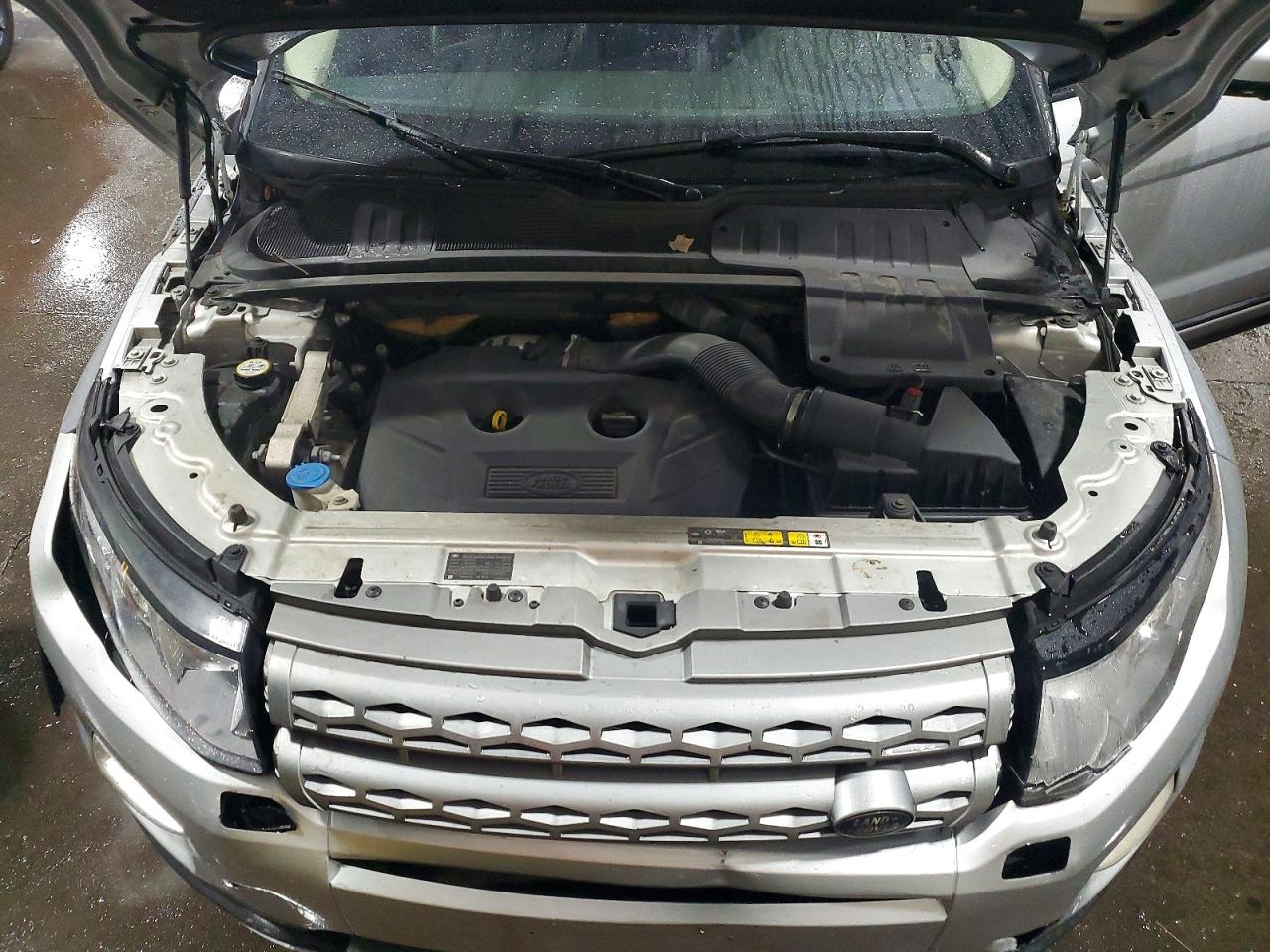 2015 Land Rover Range Rover Evoque Pure Premium Silver vin: SALVR2BG4FH985357
