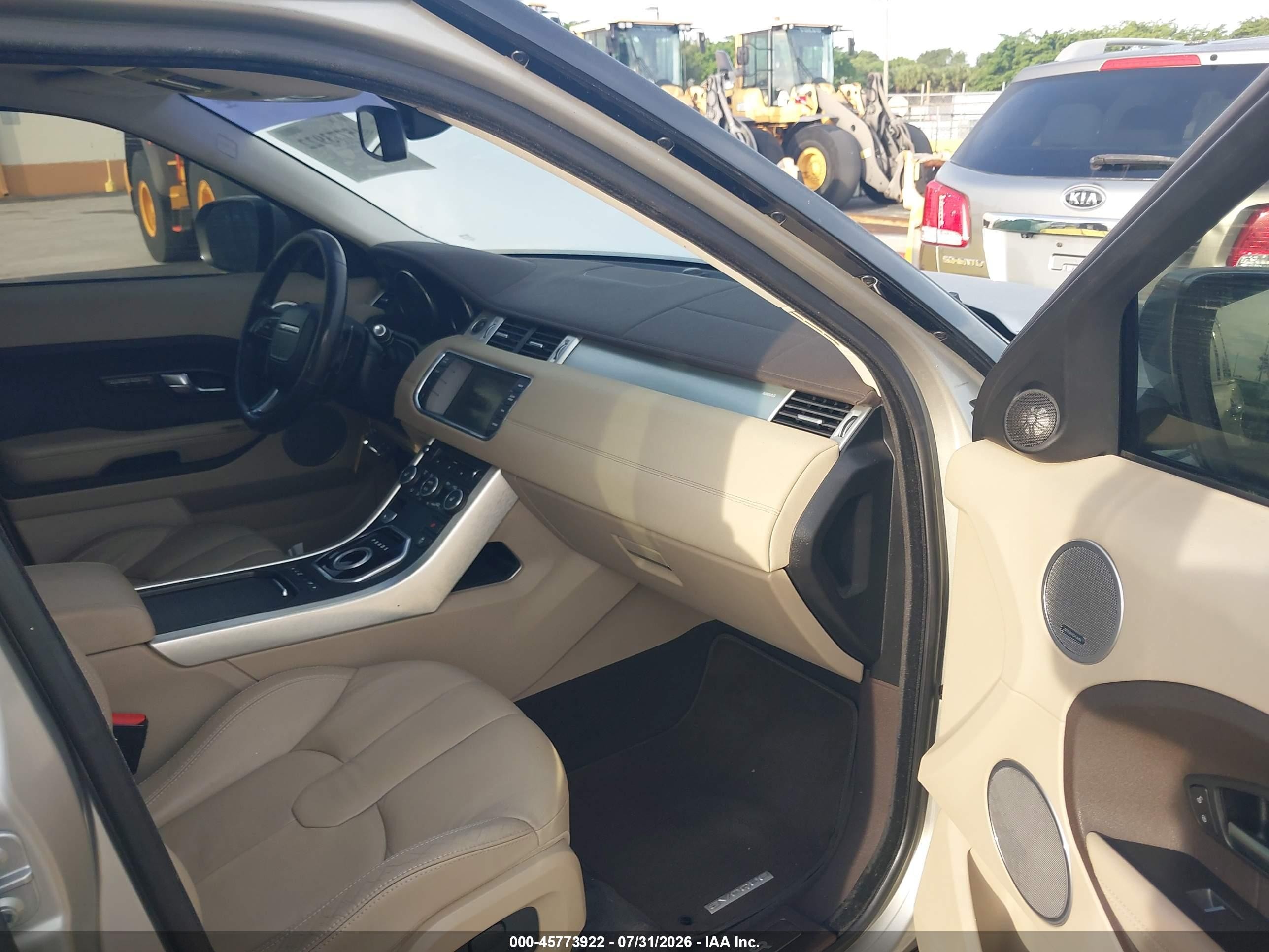 2012 Land Rover Range Rover Evoque Pure Plus Gold vin: SALVR2BG7CH618352