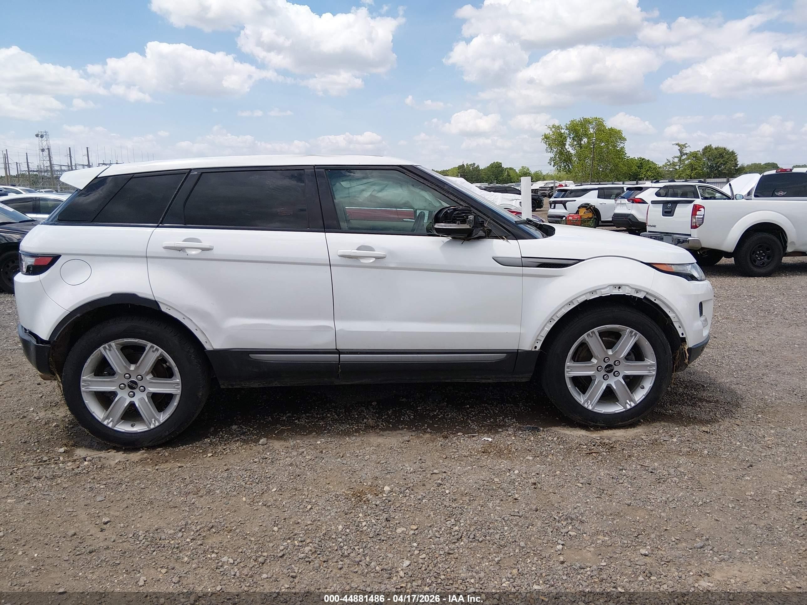 2012 Land Rover Range Rover Evoque Pure Plus White vin: SALVR2BG9CH632642