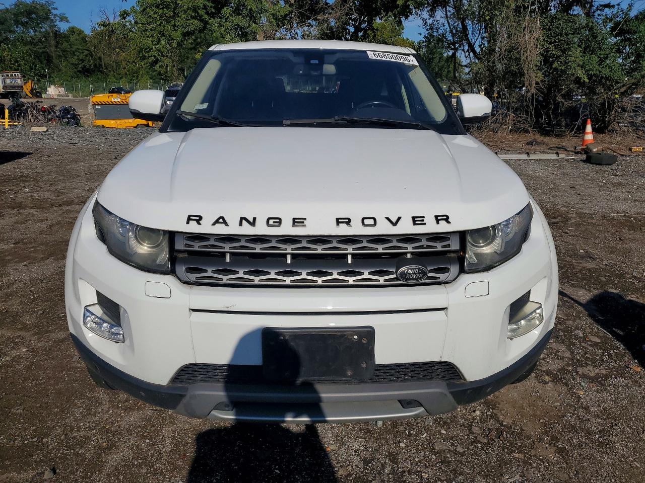 2013 Land Rover Range Rover Evoque Pure Premium Белый vin: SALVR2BG9DH828792