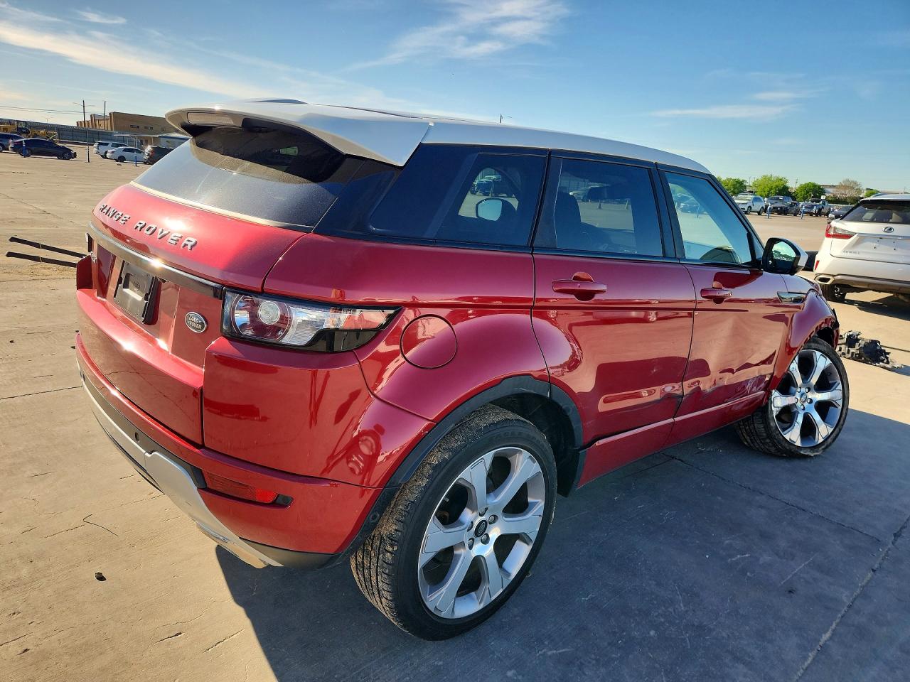 2015 Land Rover Range Rover Evoque Dynamic Premium Красный vin: SALVT2BG1FH991277