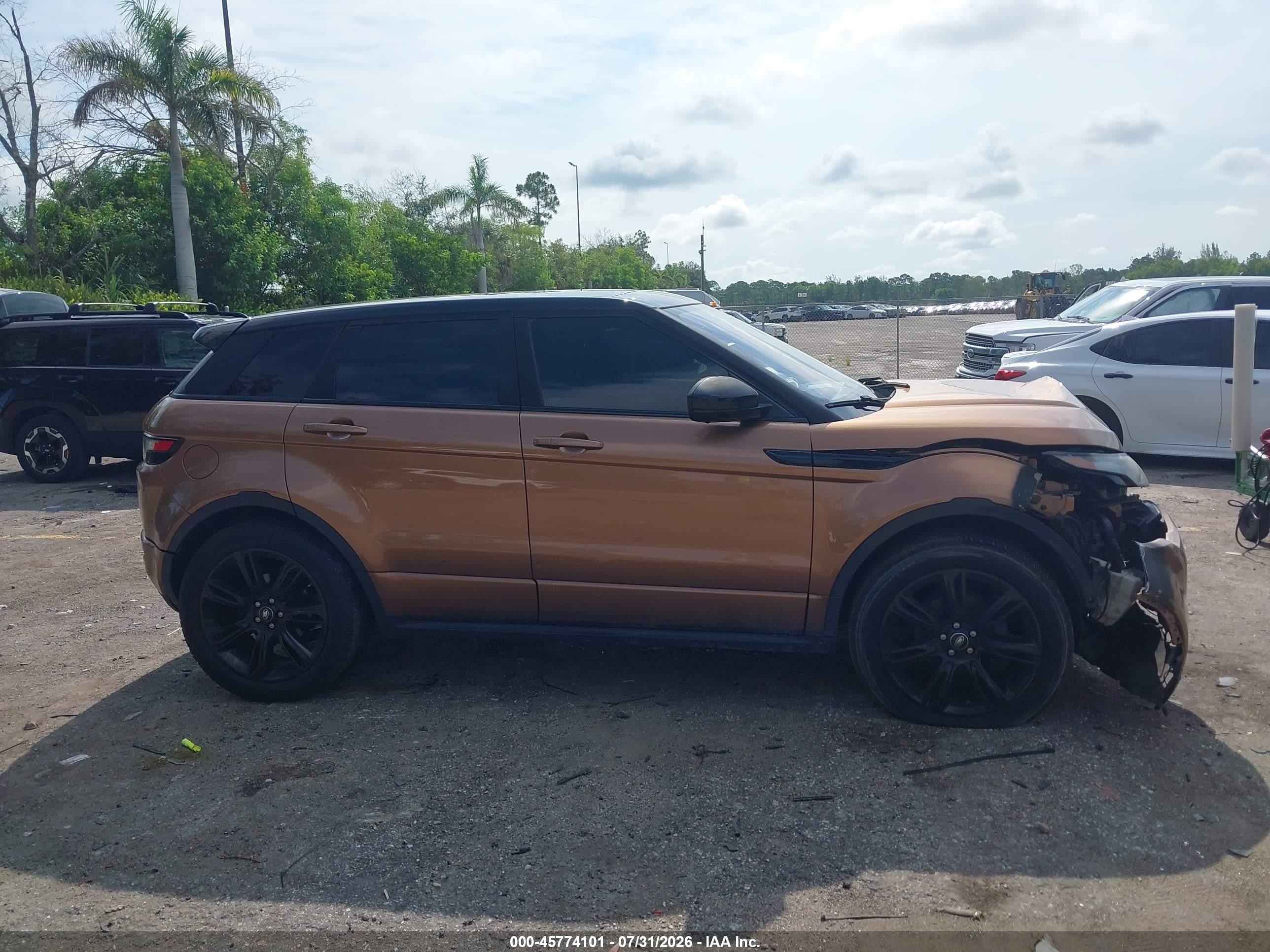 2014 Land Rover Range Rover Evoque Dynamic Brown vin: SALVT2BG6EH877967