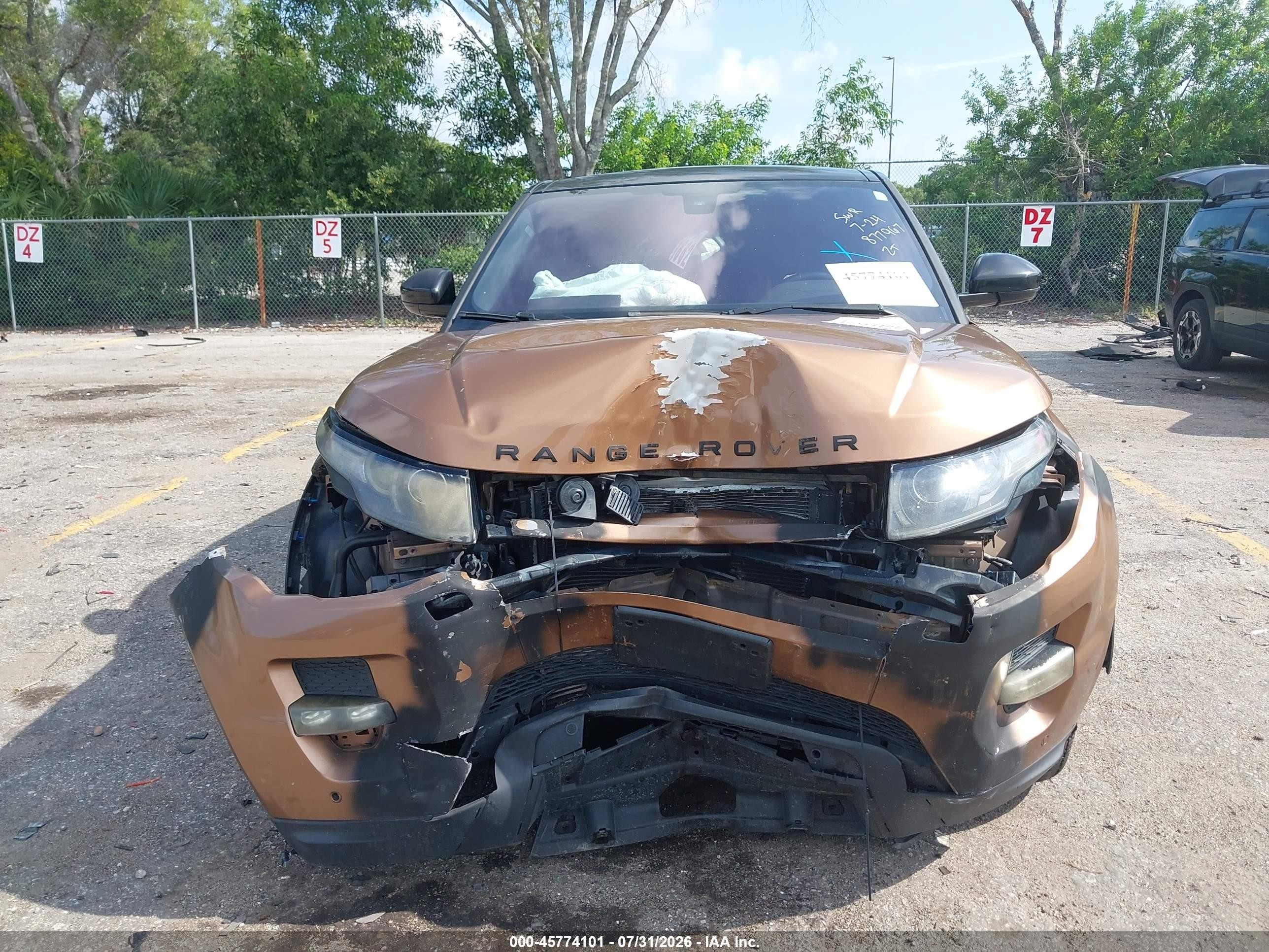 2014 Land Rover Range Rover Evoque Dynamic Brown vin: SALVT2BG6EH877967