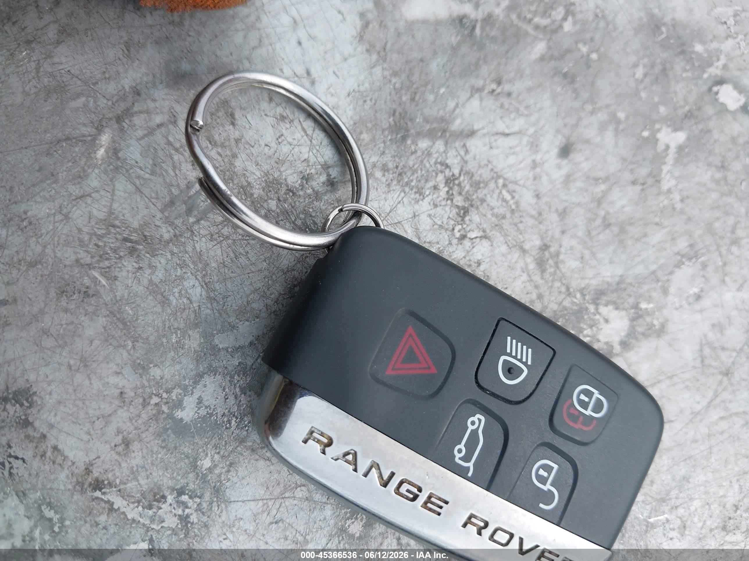 2012 Land Rover Range Rover Evoque Pure Plus Silver vin: SALVT2BG7CH644144