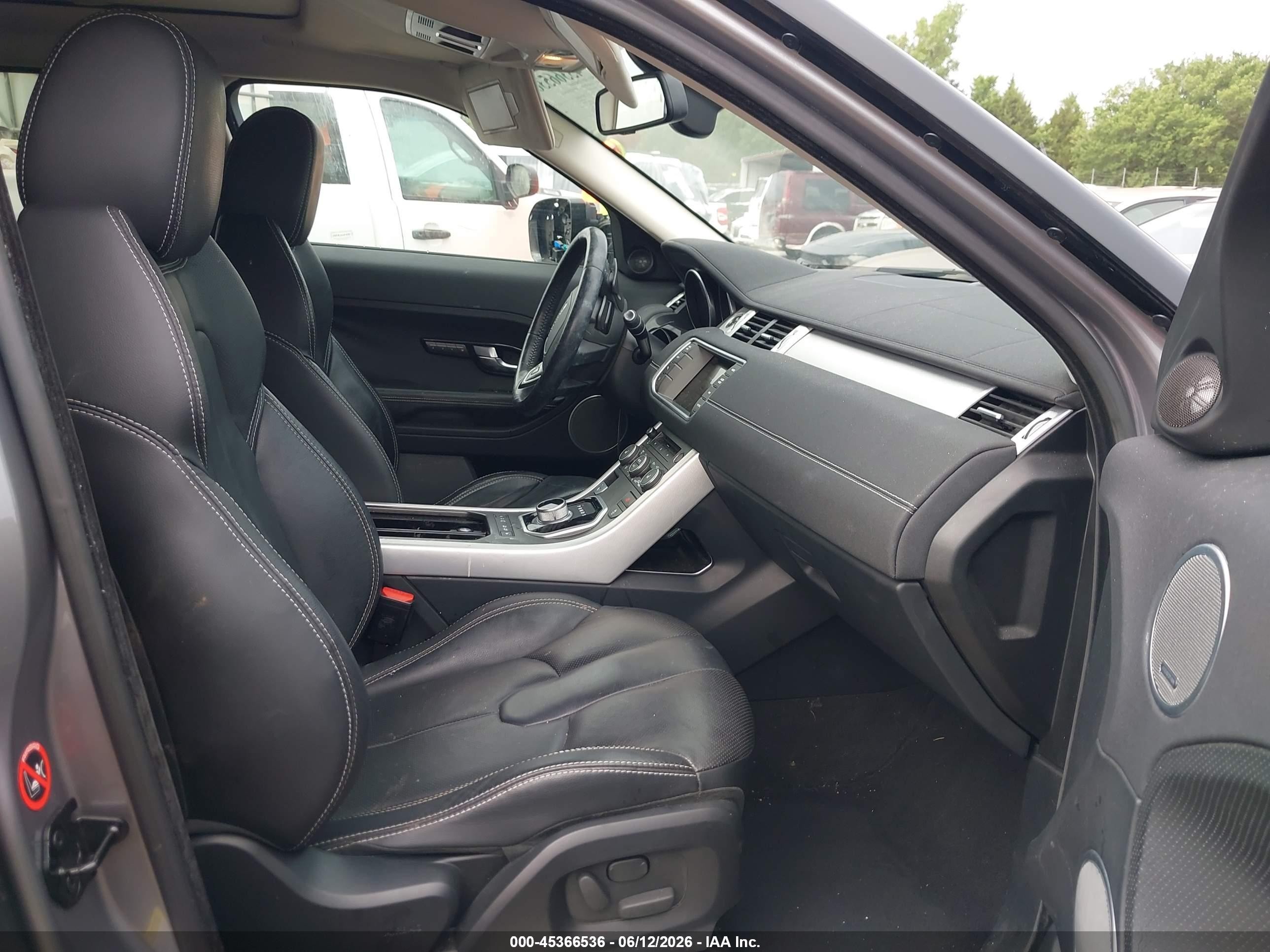 2012 Land Rover Range Rover Evoque Pure Plus Silver vin: SALVT2BG7CH644144