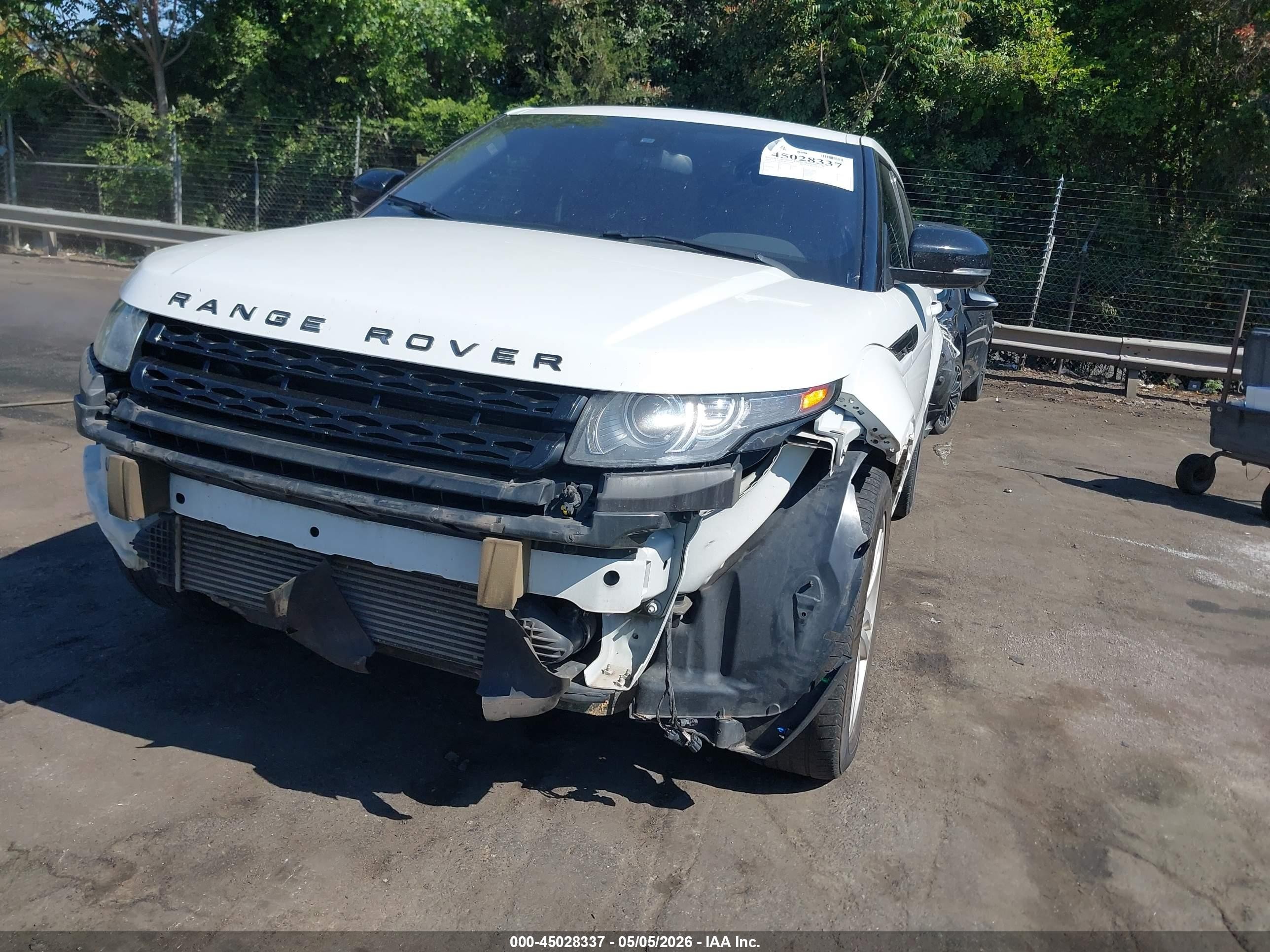2012 Land Rover Range Rover Evoque Pure Plus White vin: SALVT2BG7CH690492