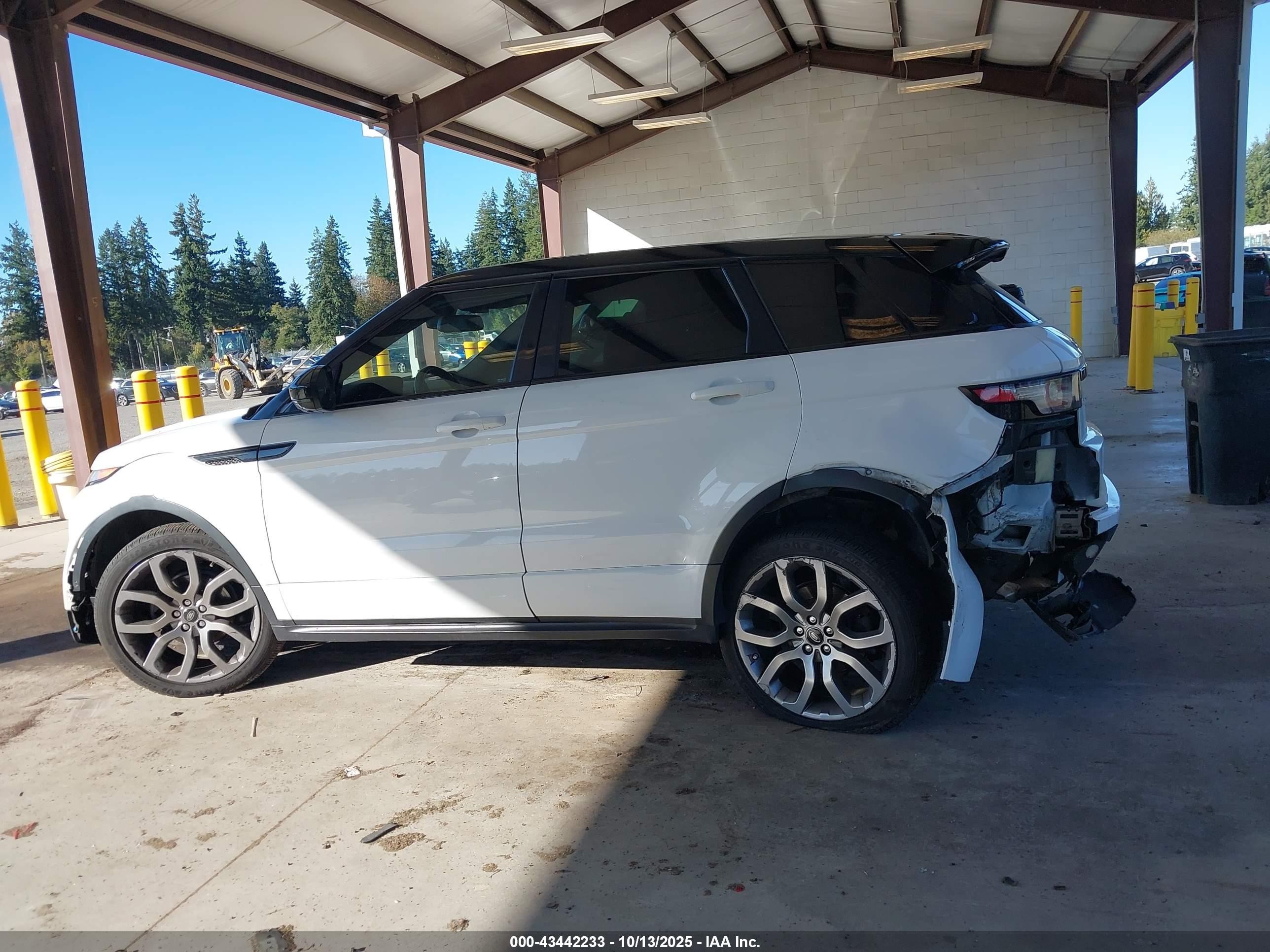 2014 Land Rover Range Rover Evoque Dynamic White vin: SALVT2BG7EH951994