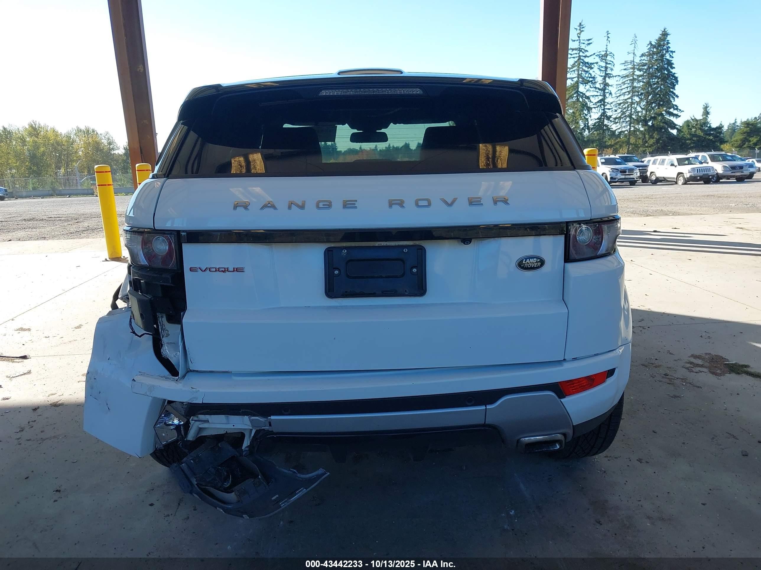 2014 Land Rover Range Rover Evoque Dynamic White vin: SALVT2BG7EH951994