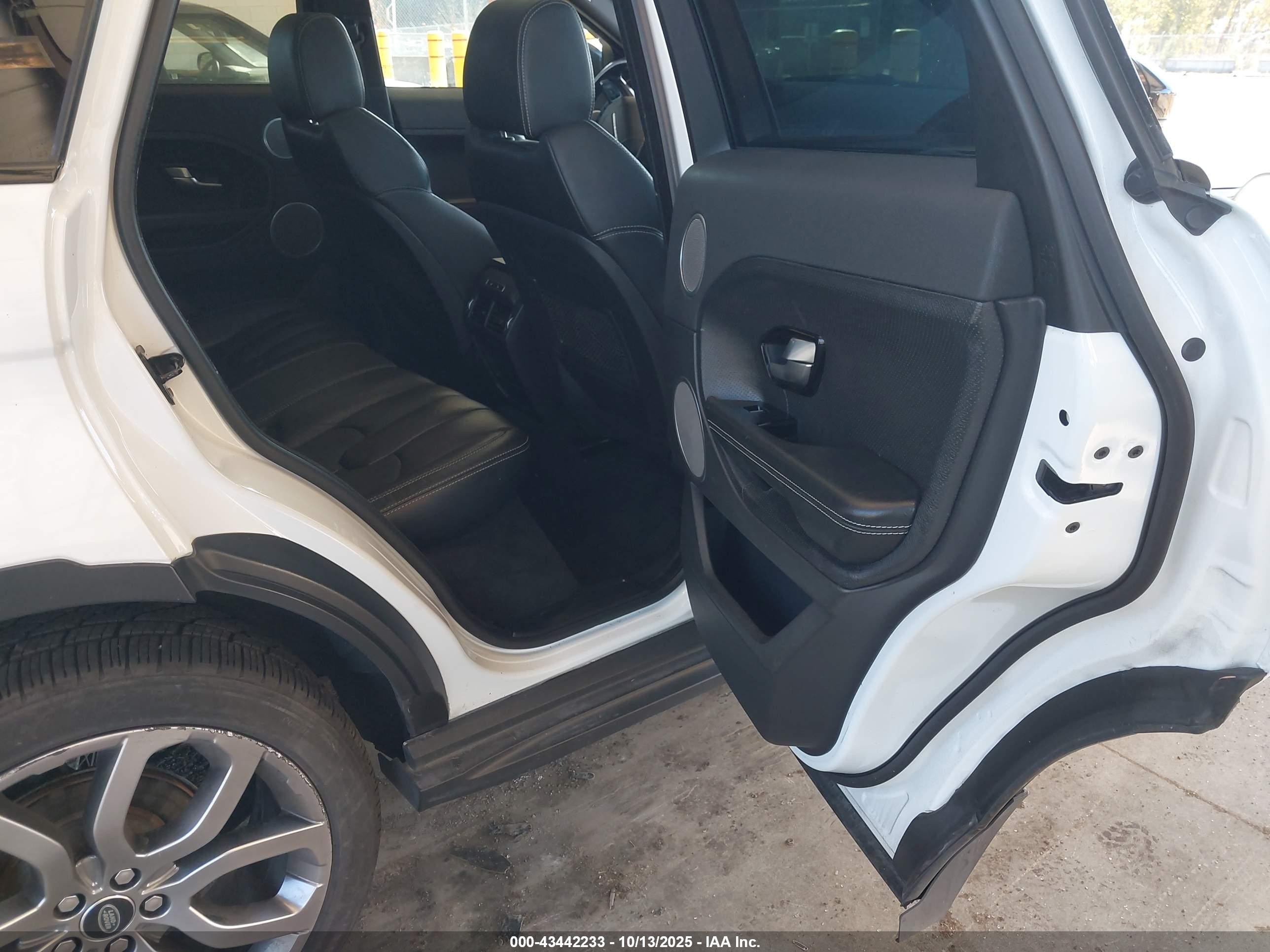 2014 Land Rover Range Rover Evoque Dynamic White vin: SALVT2BG7EH951994
