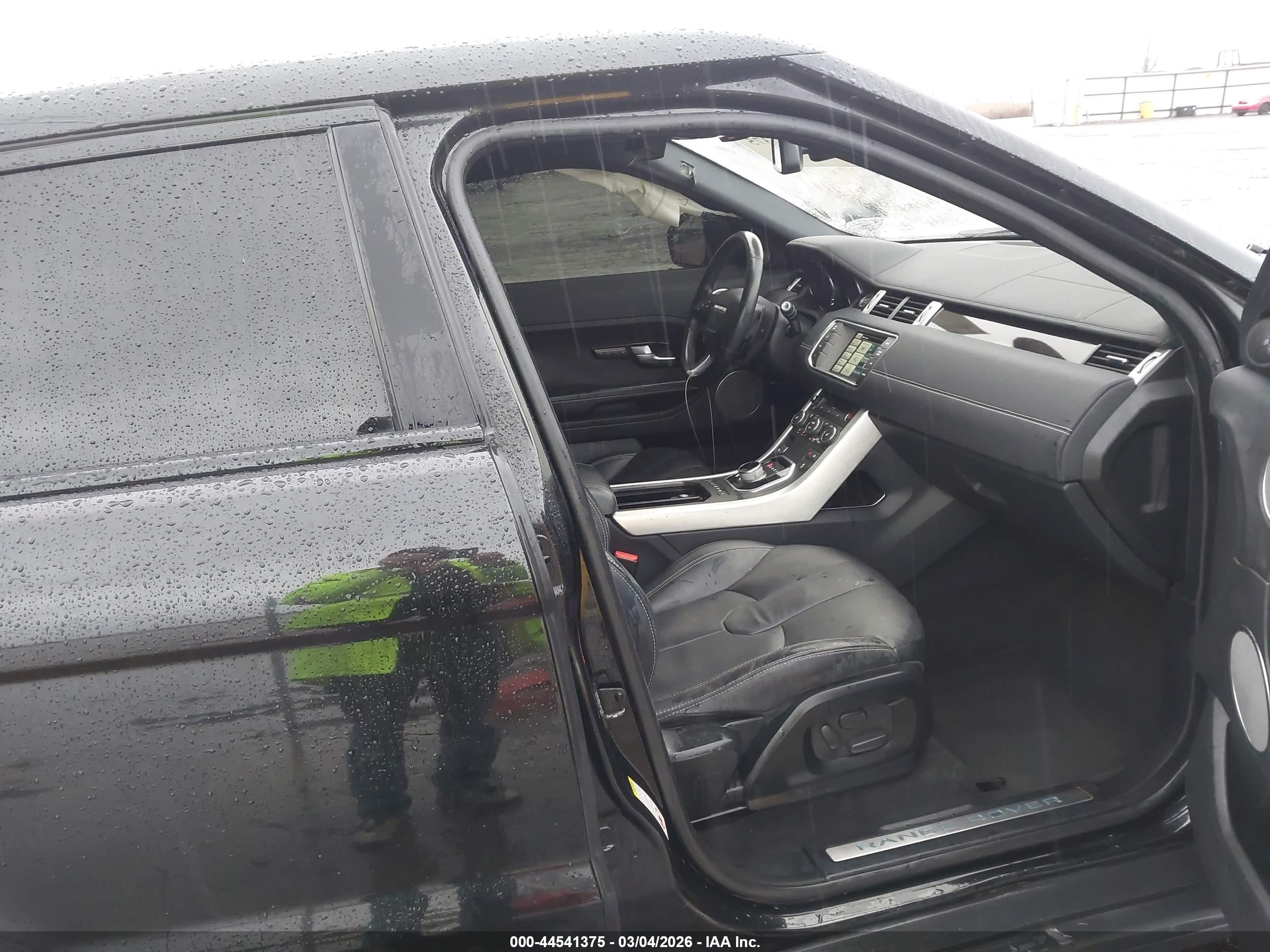 2015 Land Rover Range Rover Evoque Dynamic Black vin: SALVT2BG9FH039594
