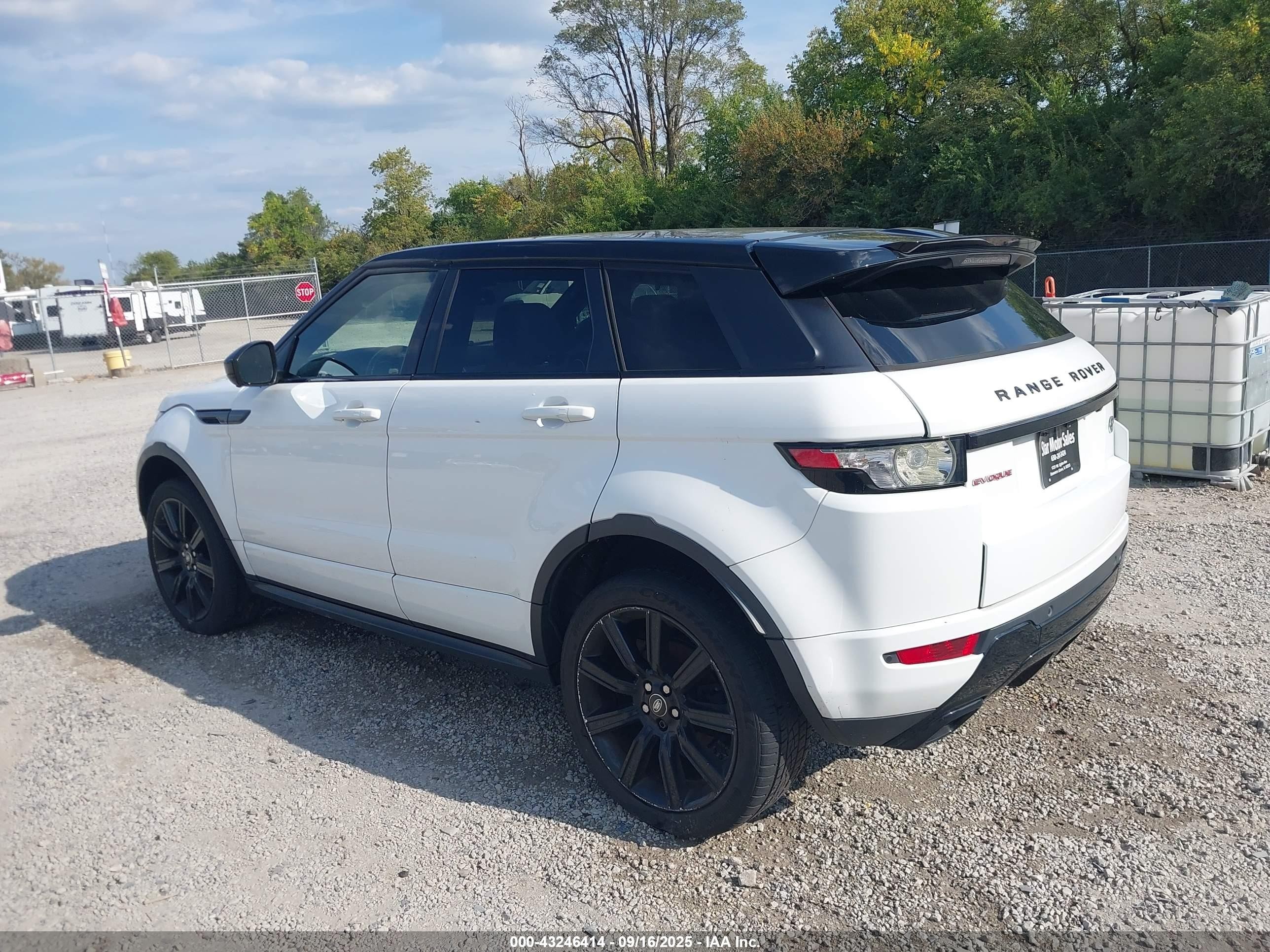 2014 Land Rover Range Rover Evoque Dynamic White vin: SALVT2BGXEH904183