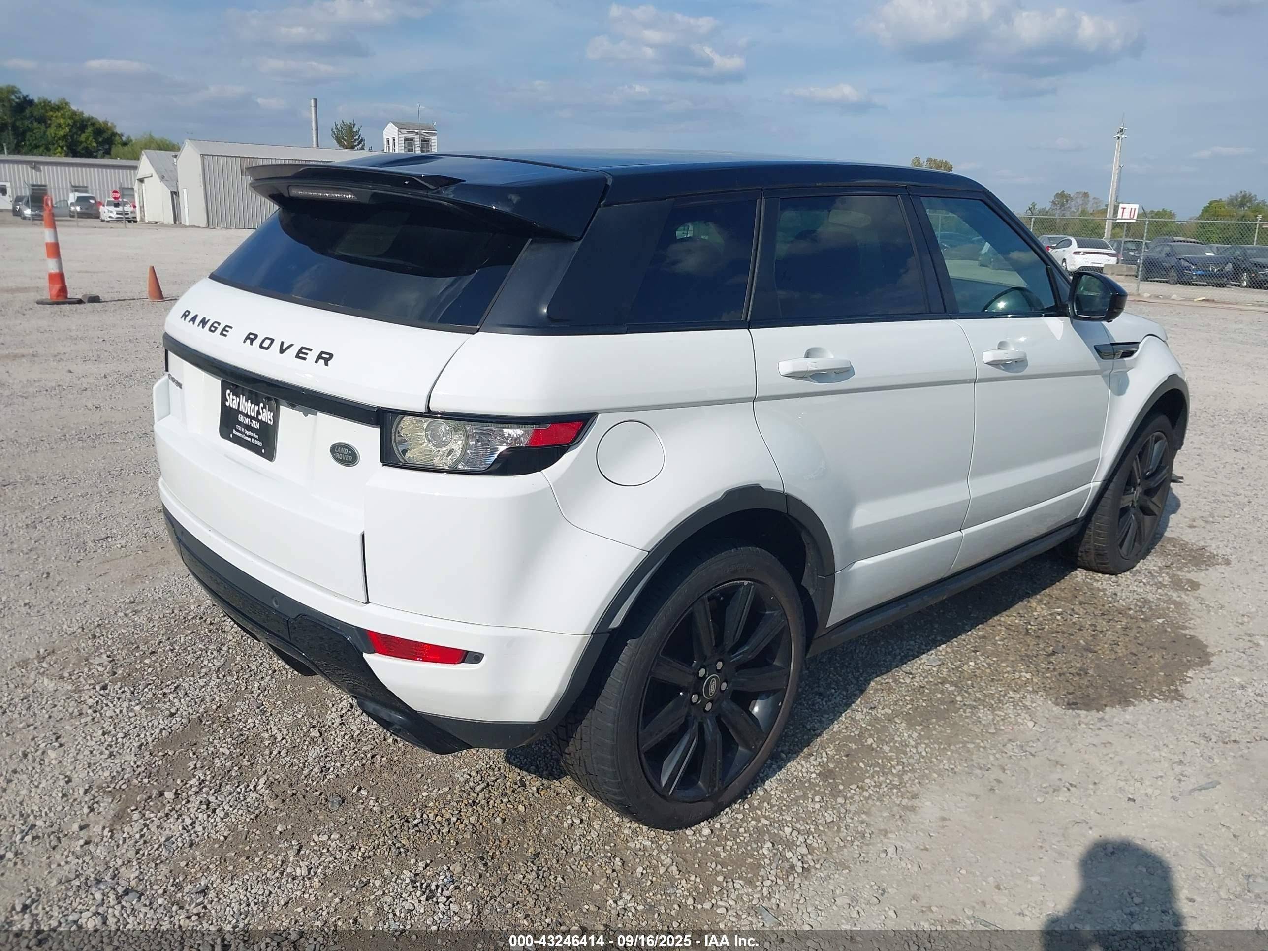 2014 Land Rover Range Rover Evoque Dynamic White vin: SALVT2BGXEH904183