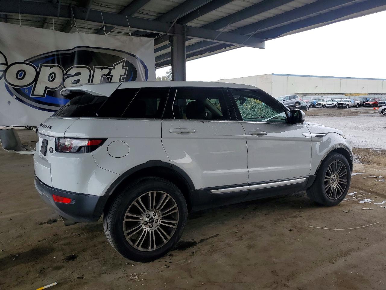 2012 Land Rover Range Rover Evoque Prestige Premium White vin: SALVV2BG0CH646389