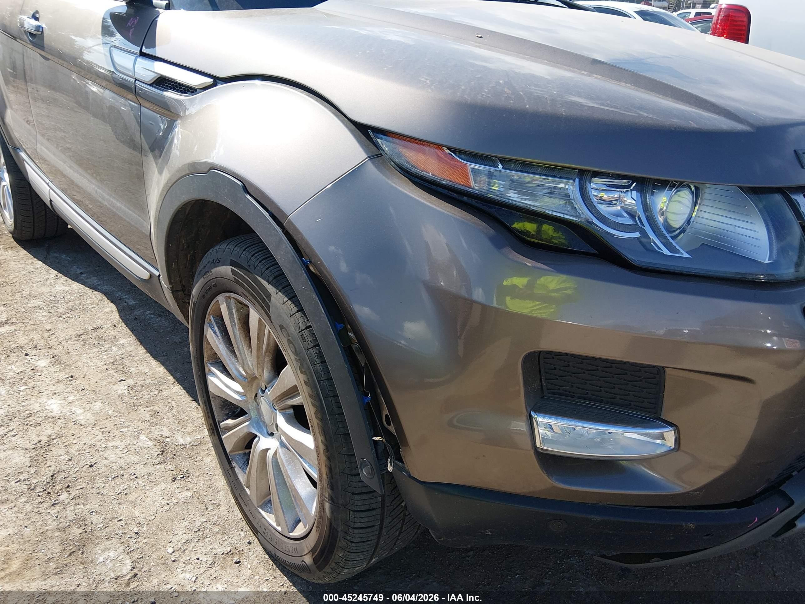 2015 Land Rover Range Rover Evoque Prestige Бежевый vin: SALVV2BG3FH051511