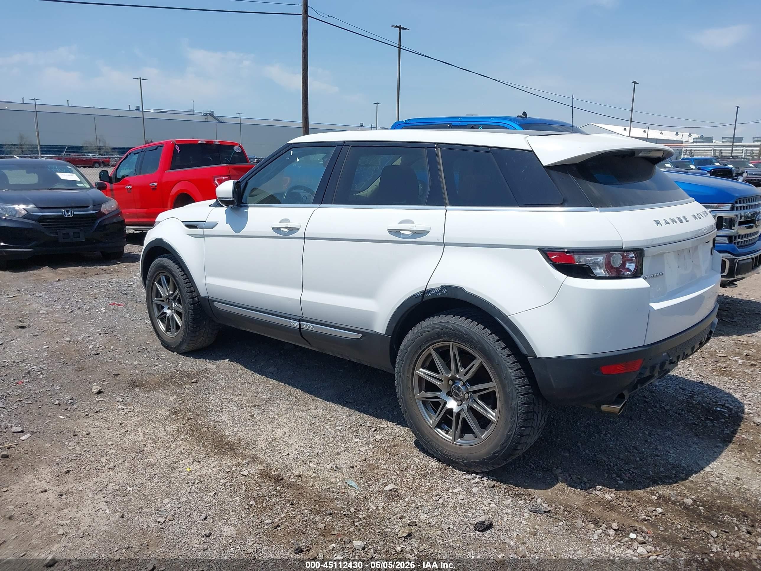 2013 Land Rover Range Rover Evoque Pure Белый vin: SALVV2BG4DH780680