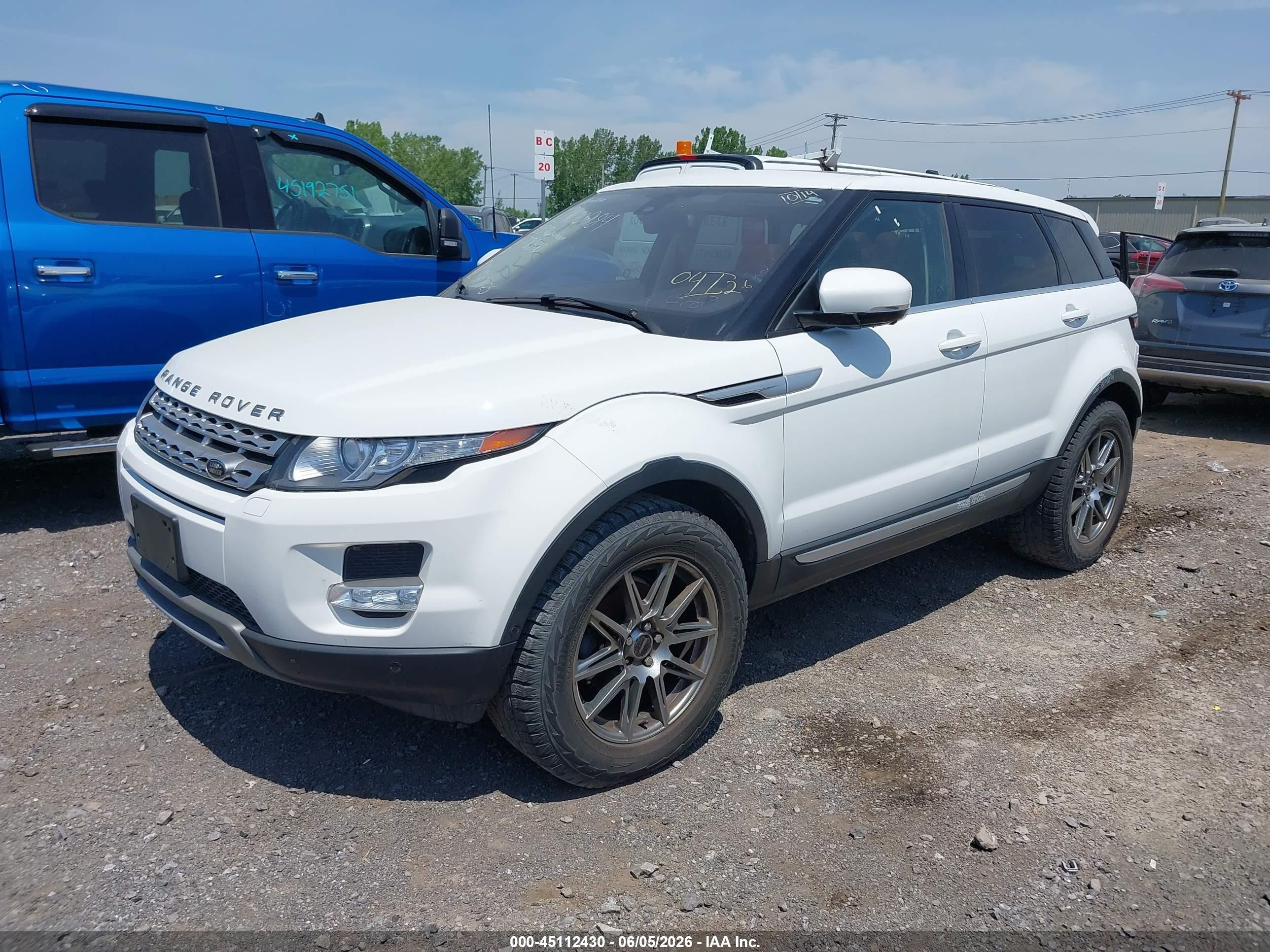 2013 Land Rover Range Rover Evoque Pure Белый vin: SALVV2BG4DH780680