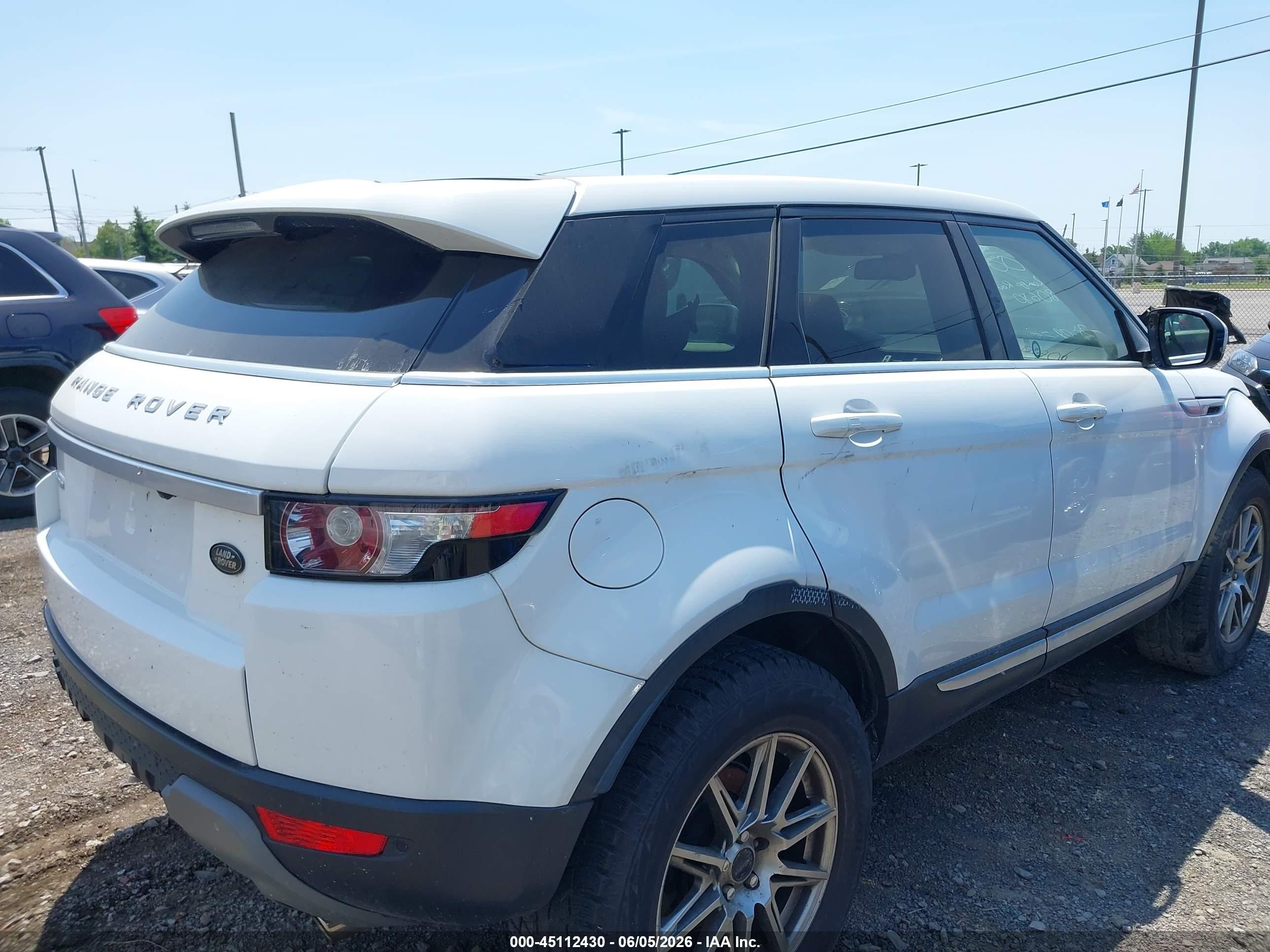 2013 Land Rover Range Rover Evoque Pure Белый vin: SALVV2BG4DH780680