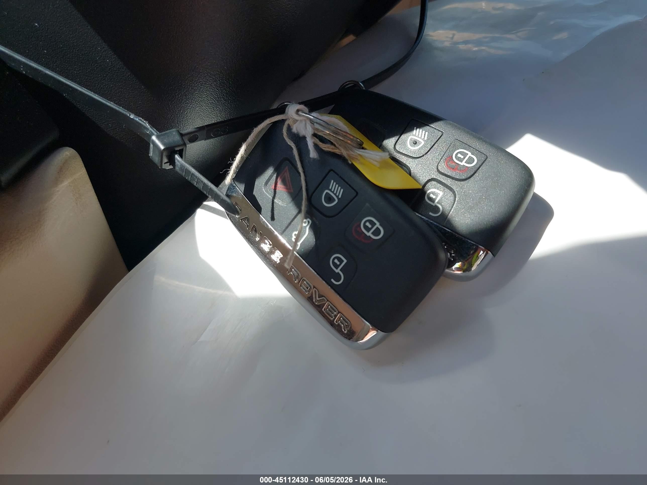 2013 Land Rover Range Rover Evoque Pure Белый vin: SALVV2BG4DH780680