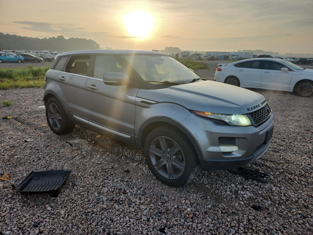 2013 Land Rover Range Rover Evoque Prestige Premium Серый vin: SALVV2BG5DH708404