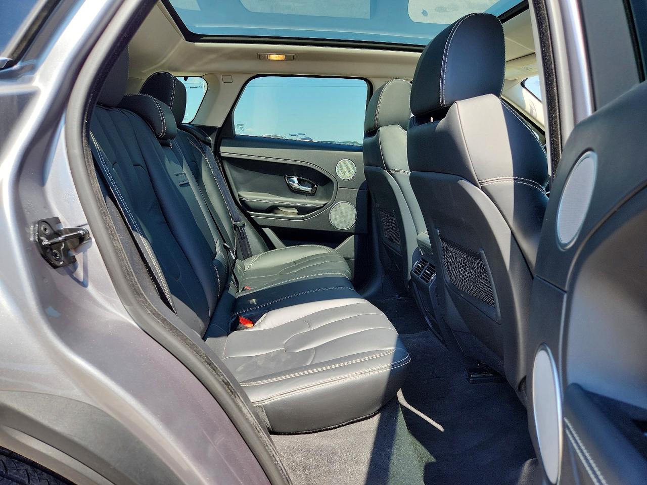 2012 Land Rover Range Rover Evoque Prestige Premium Серый vin: SALVV2BG8CH698983