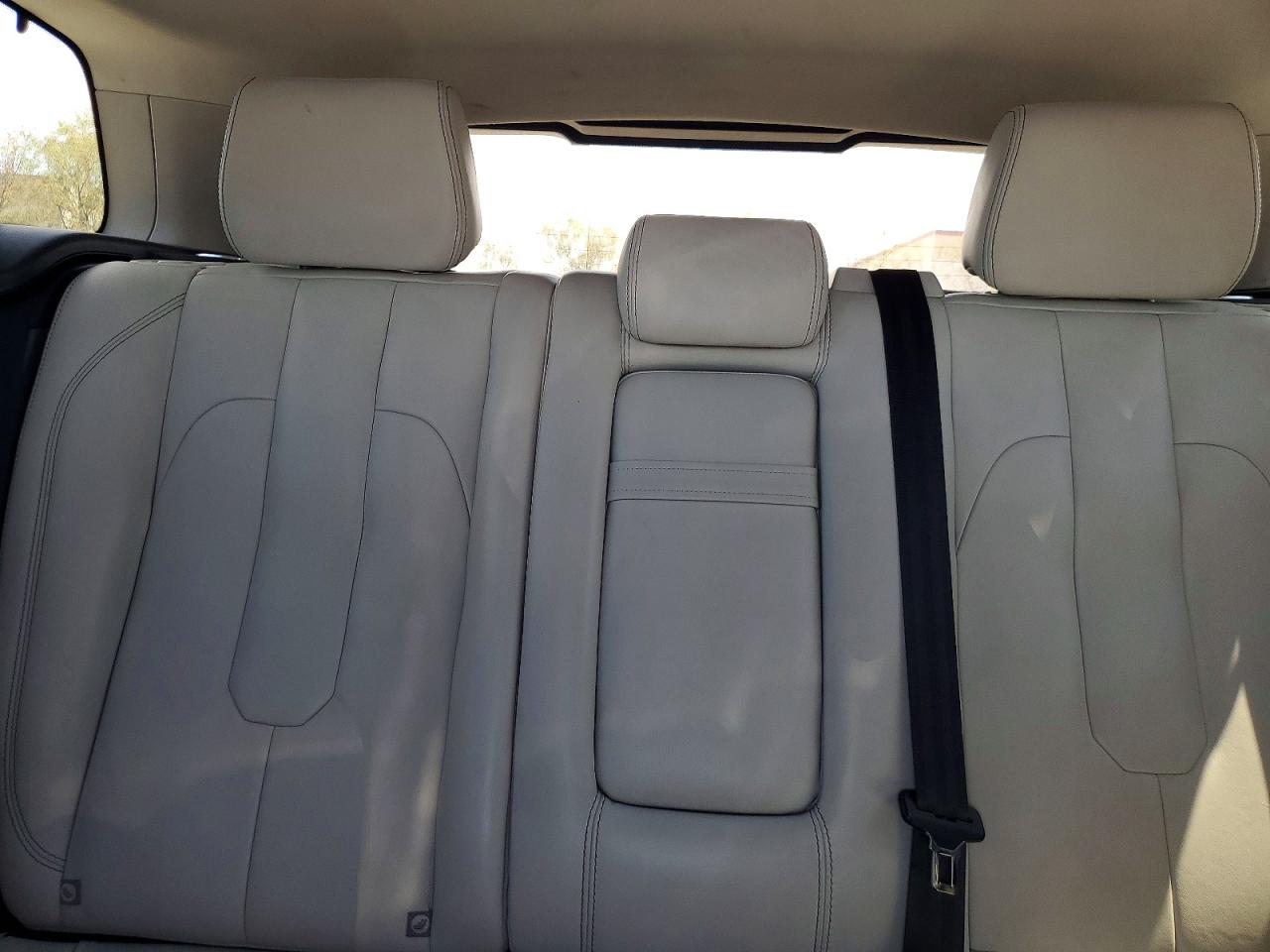 2013 Land Rover Range Rover Evoque Prestige Premium Gray vin: SALVV2BG8DH721552