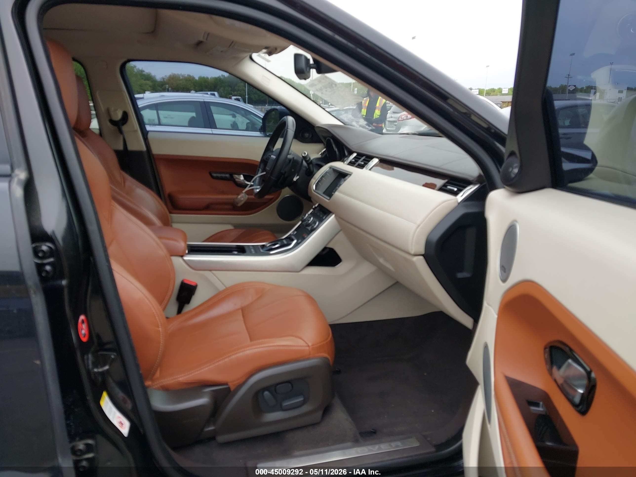 2014 Land Rover Range Rover Evoque Prestige Black vin: SALVV2BG8EH951402