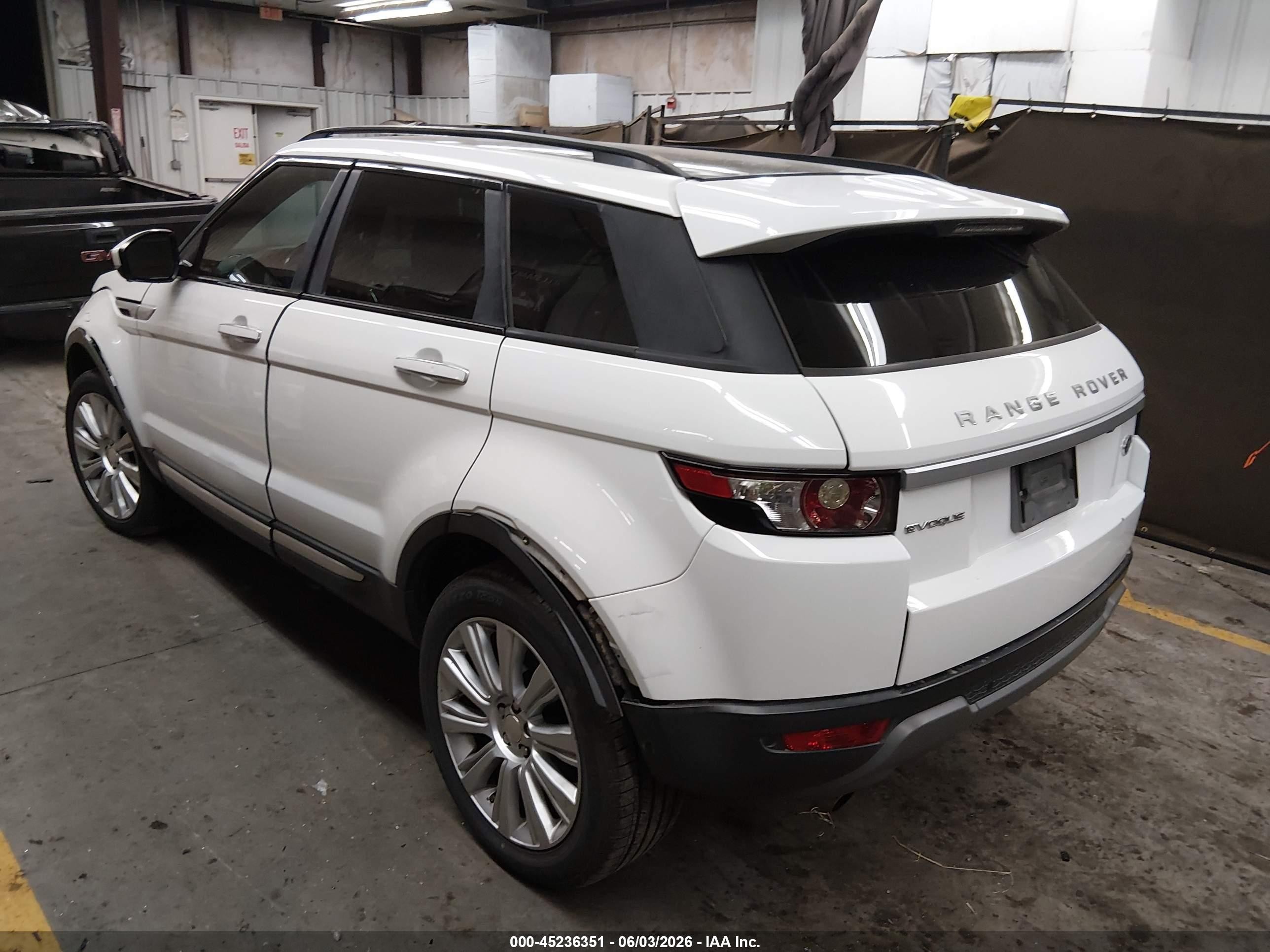 2015 Land Rover Range Rover Evoque Prestige White vin: SALVV2BG9FH964726