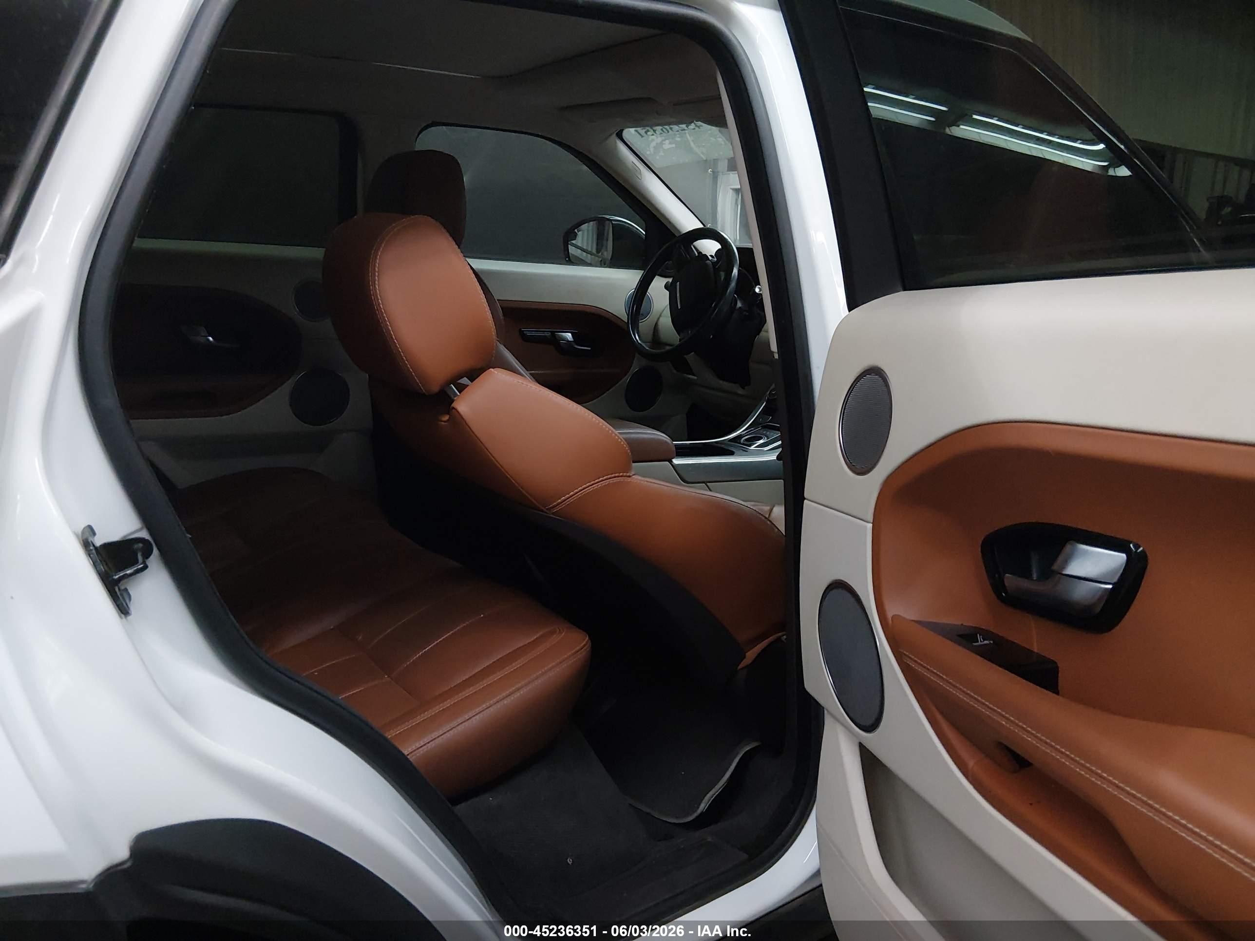 2015 Land Rover Range Rover Evoque Prestige White vin: SALVV2BG9FH964726