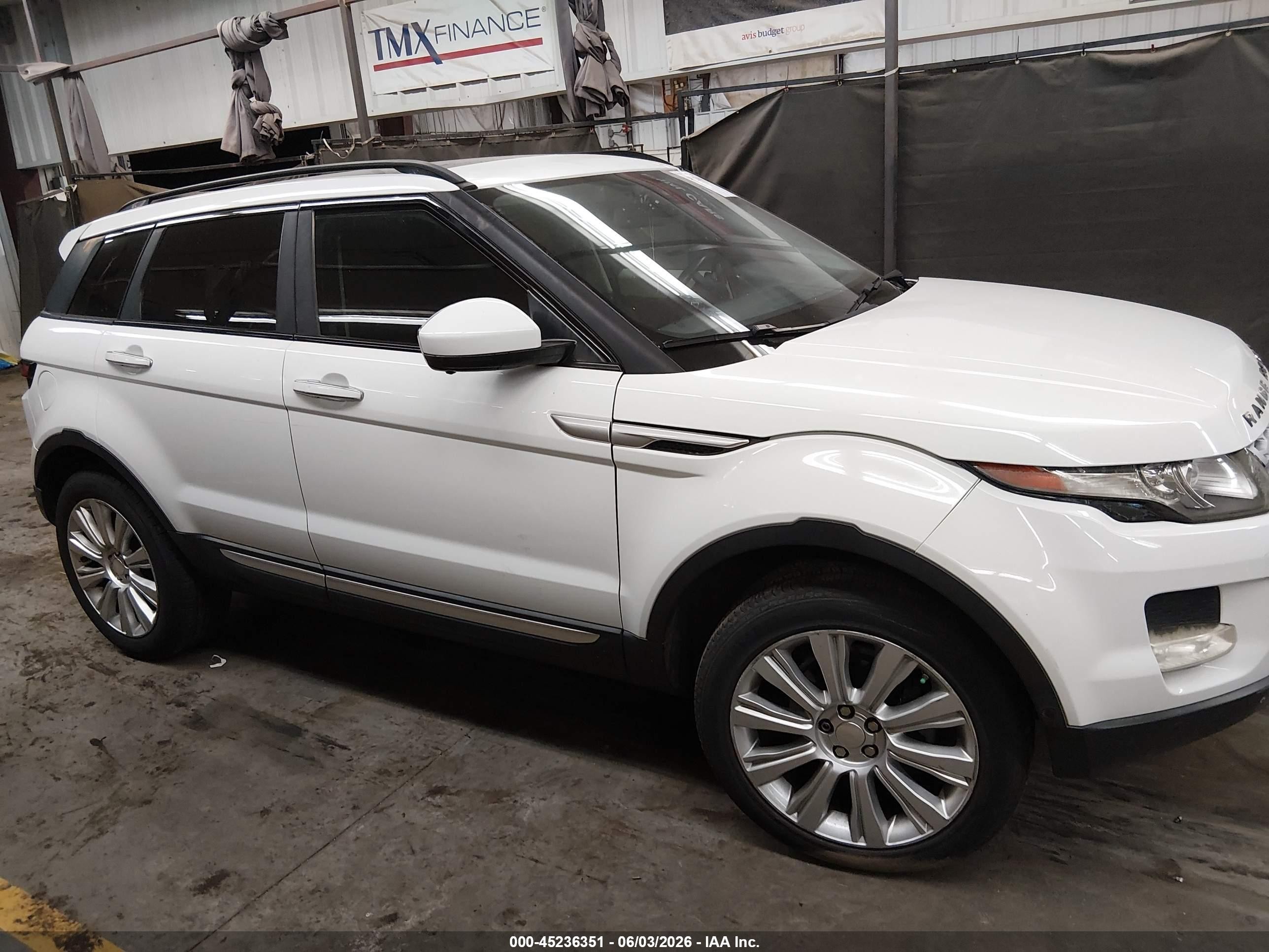 2015 Land Rover Range Rover Evoque Prestige White vin: SALVV2BG9FH964726