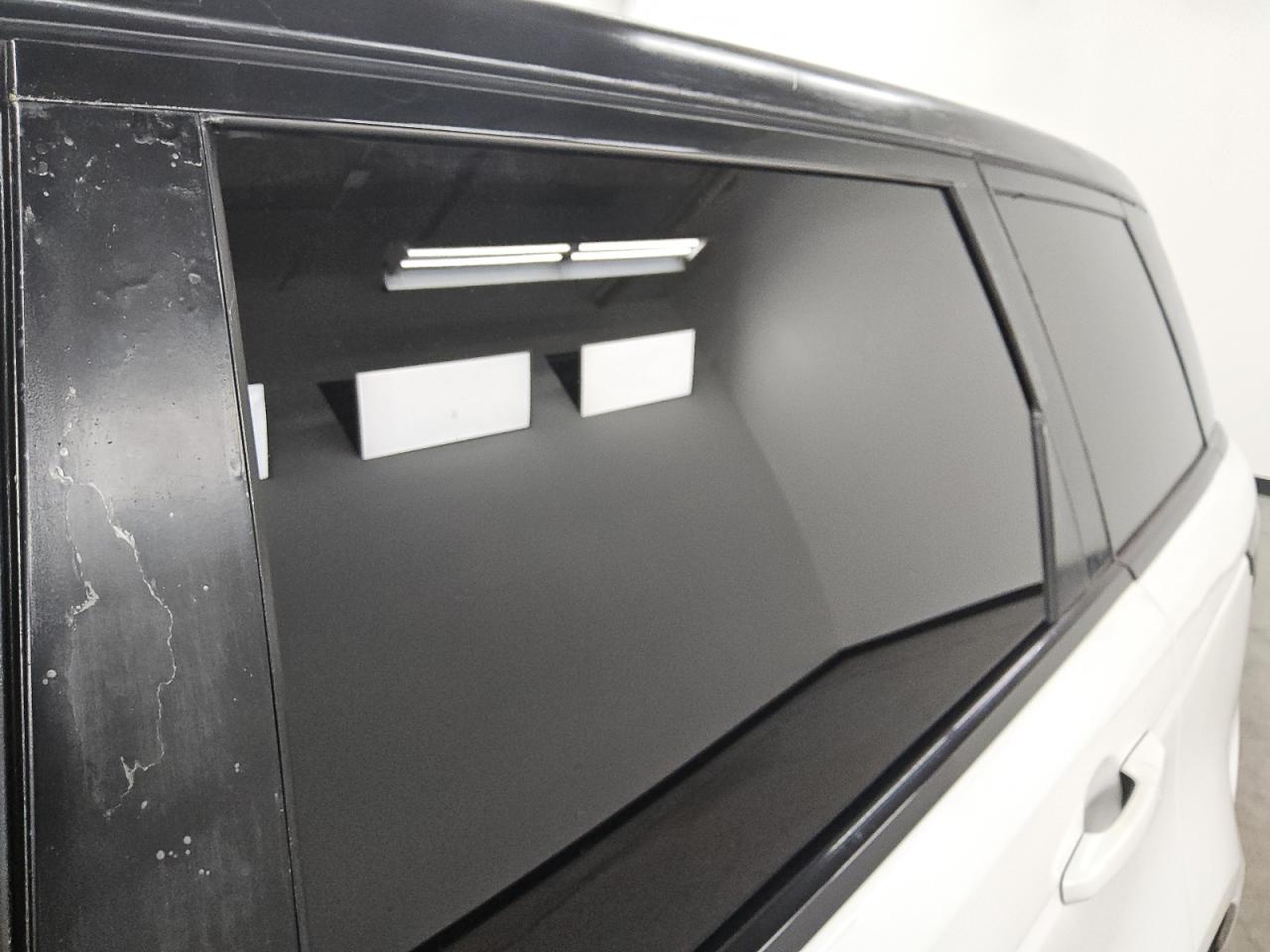 2015 Land Rover Range Rover Sport Hse White vin: SALWR2VF6FA533815 Damage: Left Rear Door, Previous Repair, Substandard Repair