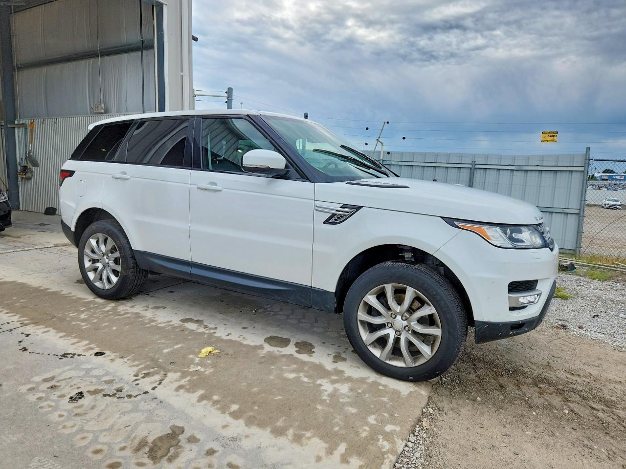 2015 Land Rover Range Rove White vin: SALWR2VF9FA625744
