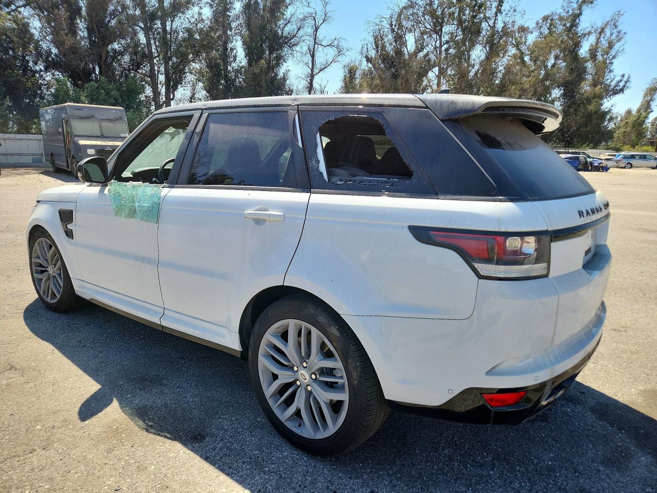 2015 Land Rover Range Rover Sport Svr White vin: SALWZ2EF1FA524617