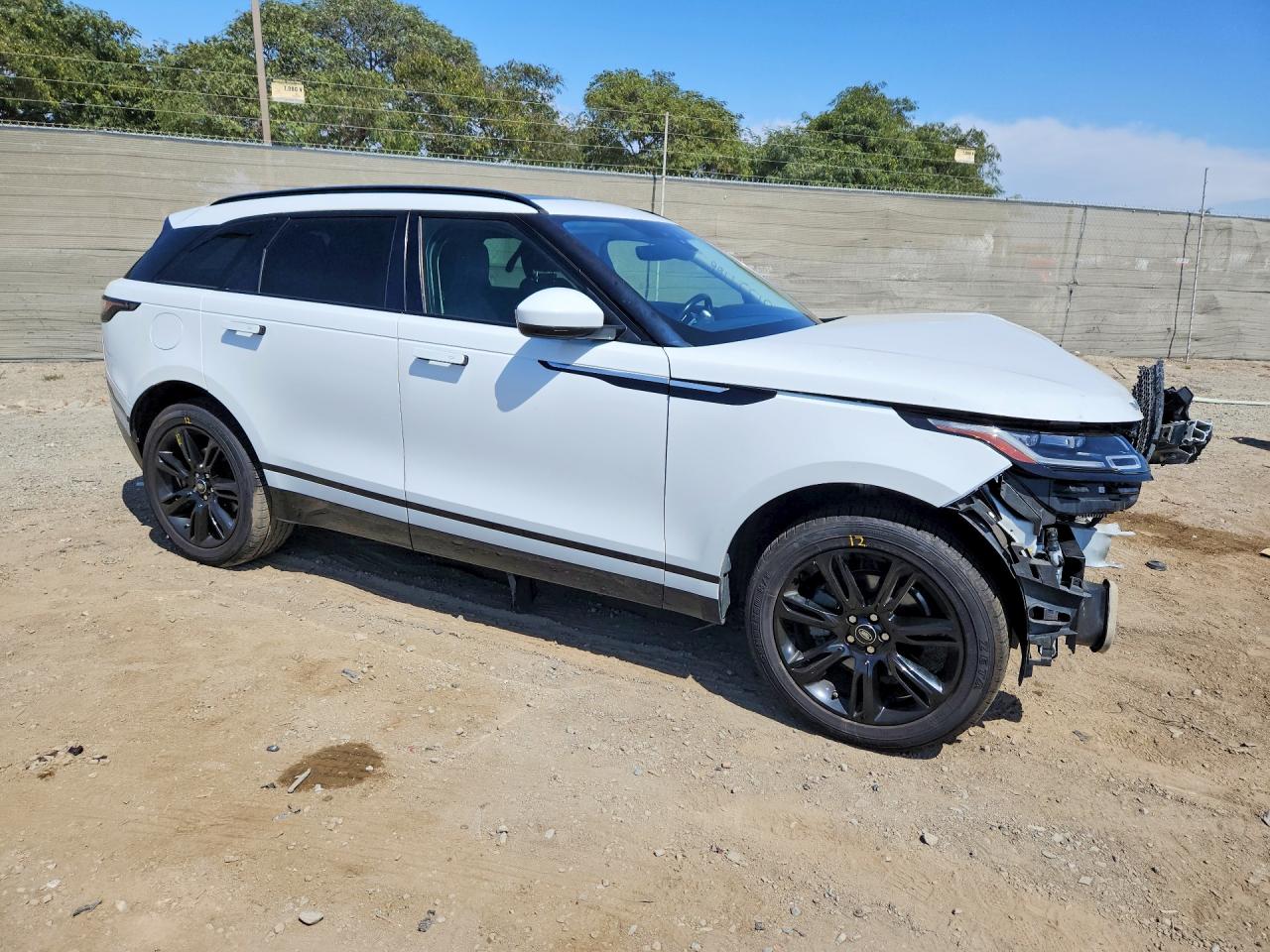 2020 Land Rover Range Rover Velar S White vin: SALYB2EX1LA268139
