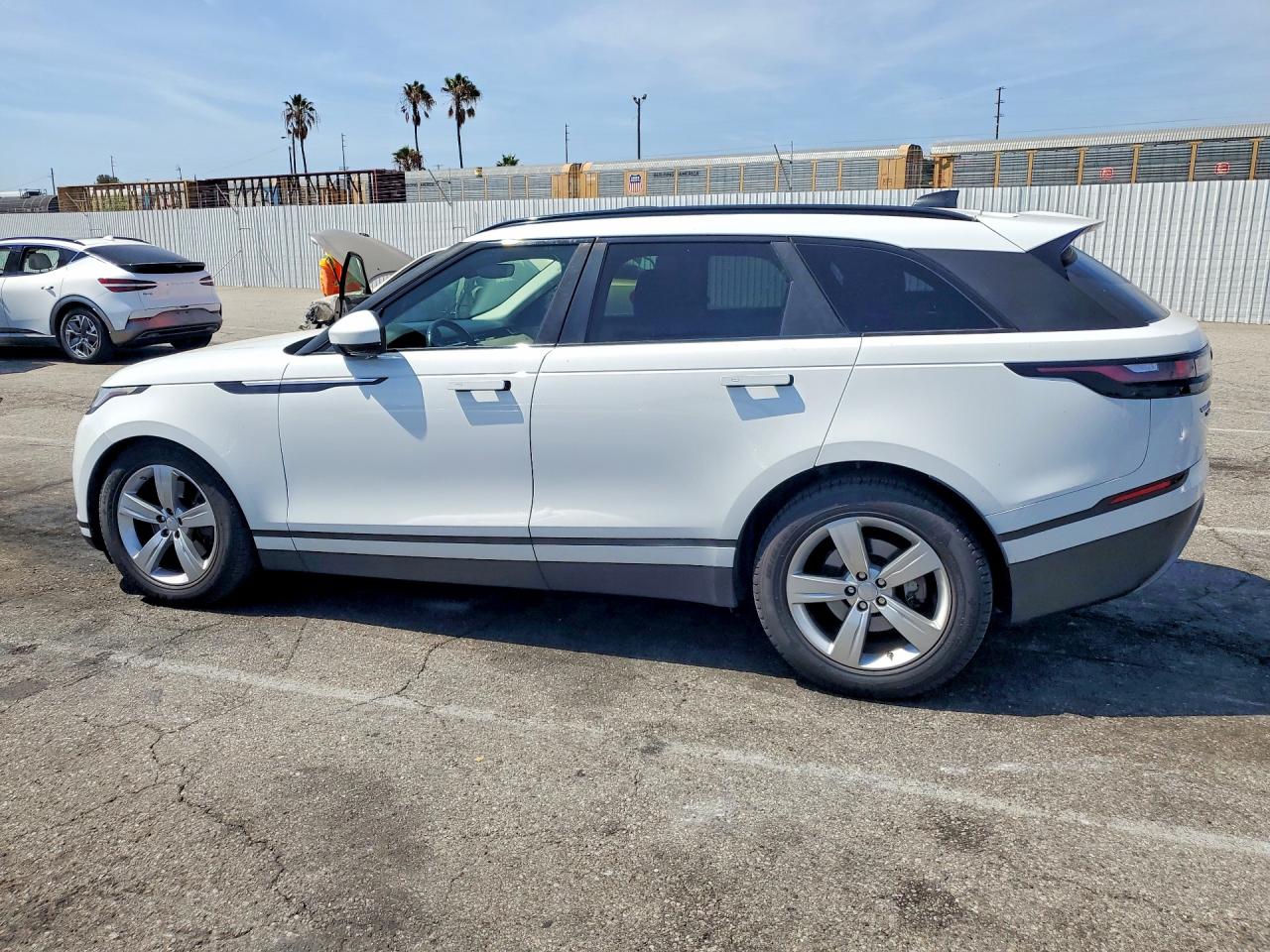 2018 Land Rover Range Rover Velar S White vin: SALYB2RV1JA755833