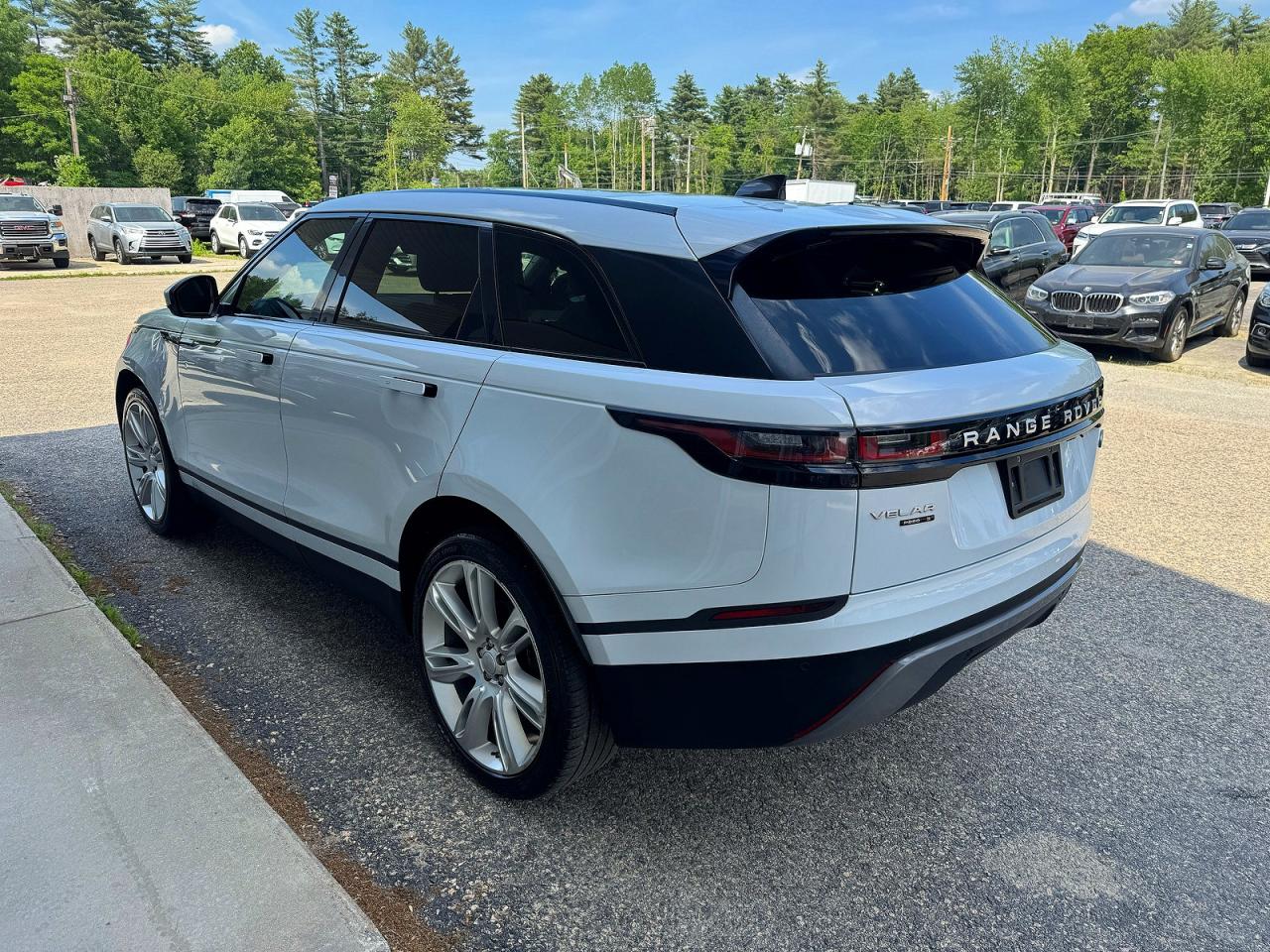 2018 Land Rover Range Rover Velar S Белый vin: SALYB2RX0JA747711