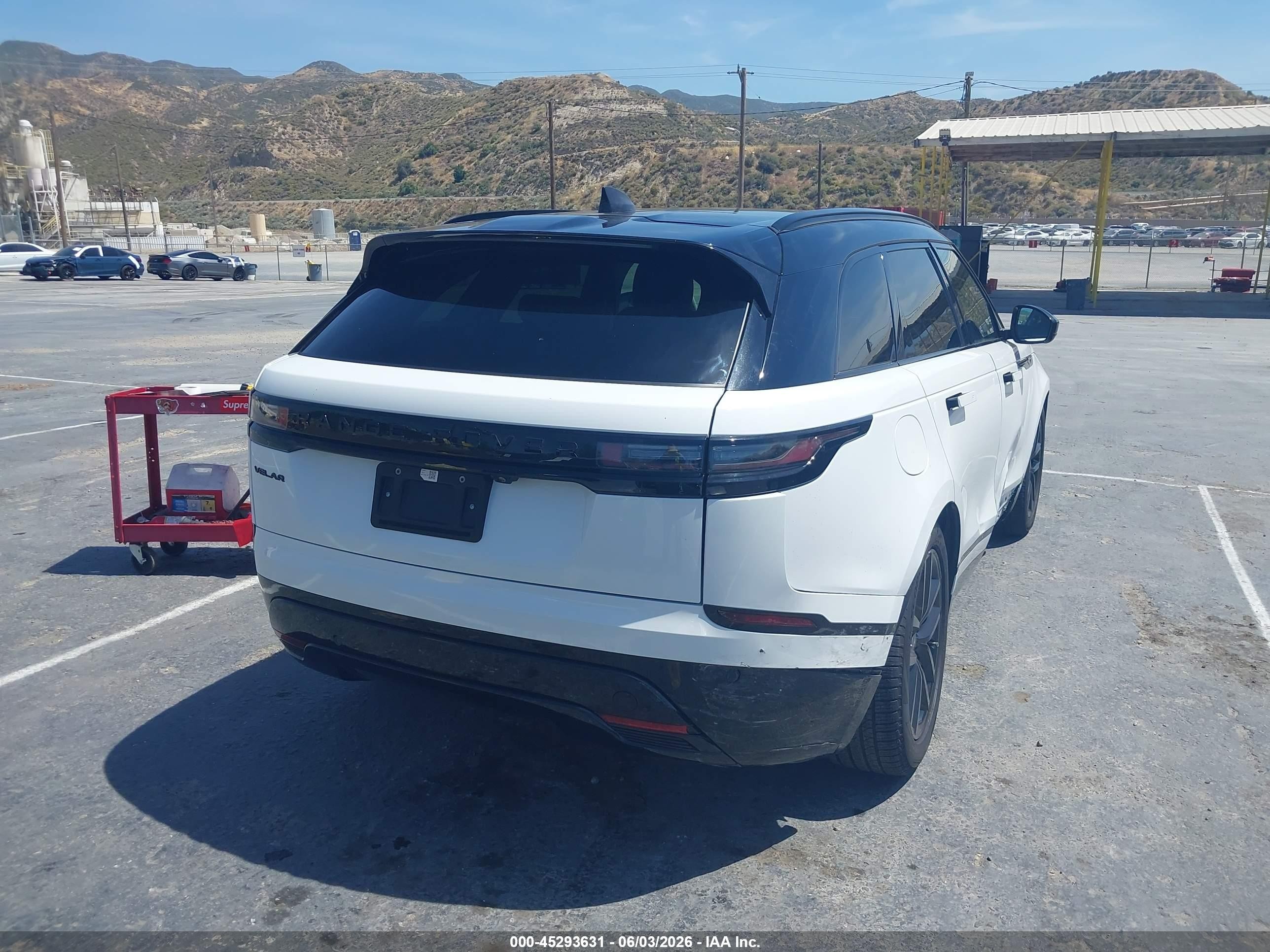2025 Land Rover Range Rover Velar P250 Dynamic Se White vin: SALYL2EX4SA808014