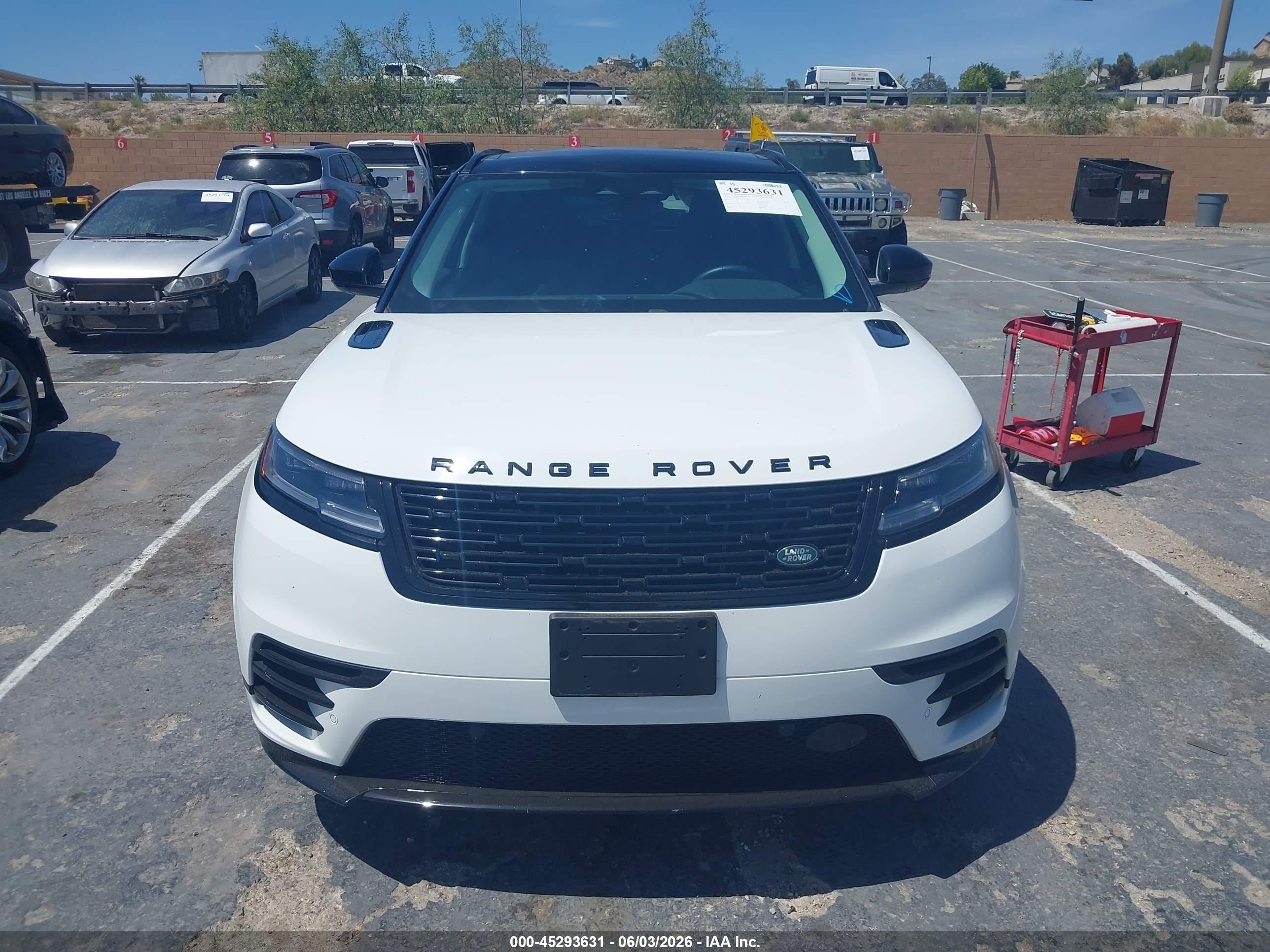 2025 Land Rover Range Rover Velar P250 Dynamic Se White vin: SALYL2EX4SA808014