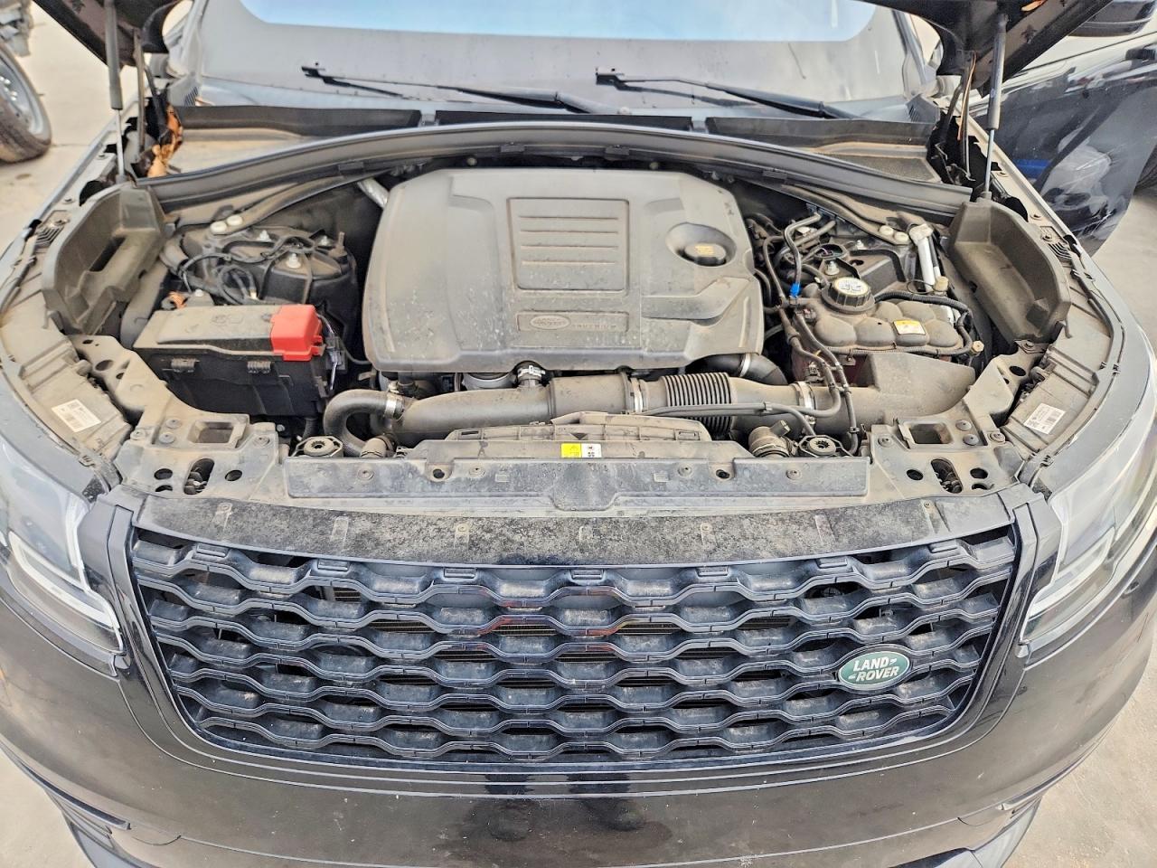 2019 Land Rover Range Rover Velar R-dynamic Se Black vin: SALYL2EX5KA787285