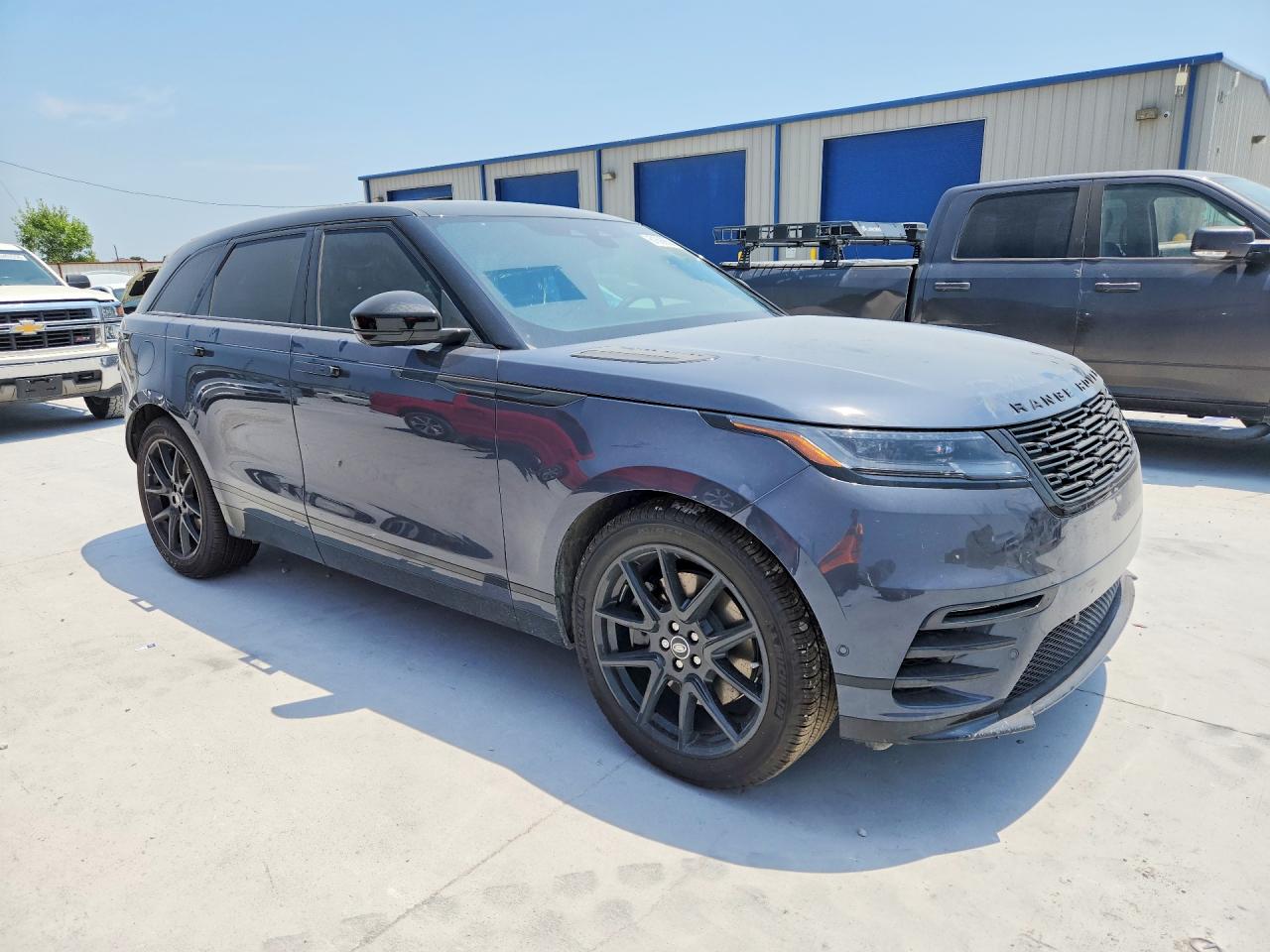 2026 Land Rover Range Rover Velar Dynamic Se Gray vin: SALYL2EX5TA829519