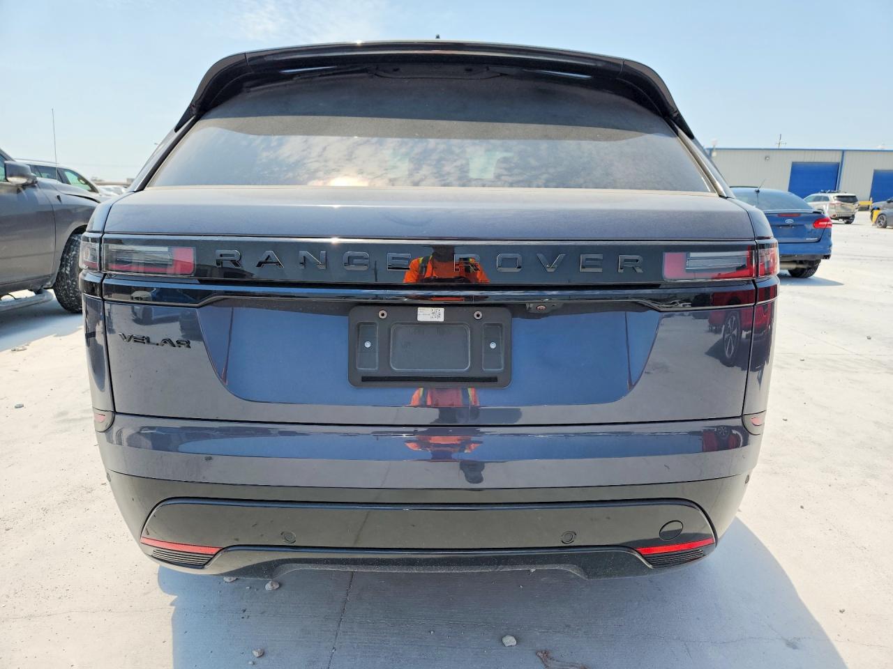 2026 Land Rover Range Rover Velar Dynamic Se Gray vin: SALYL2EX5TA829519