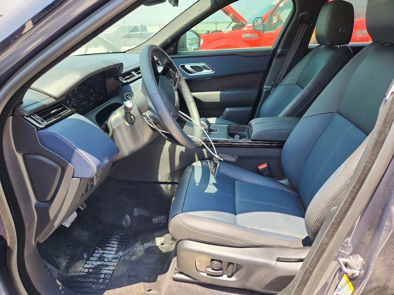 2026 Land Rover Range Rover Velar Dynamic Se Gray vin: SALYL2EX5TA829519
