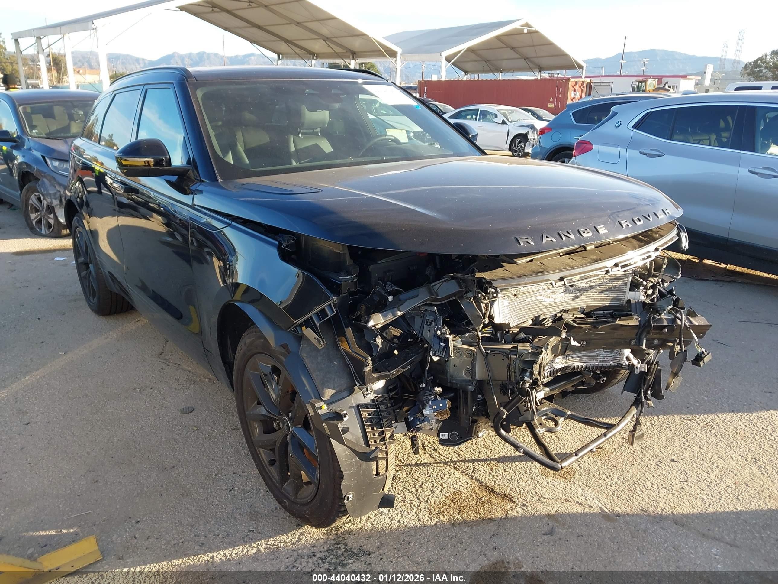 SALYL2EX6TA814611