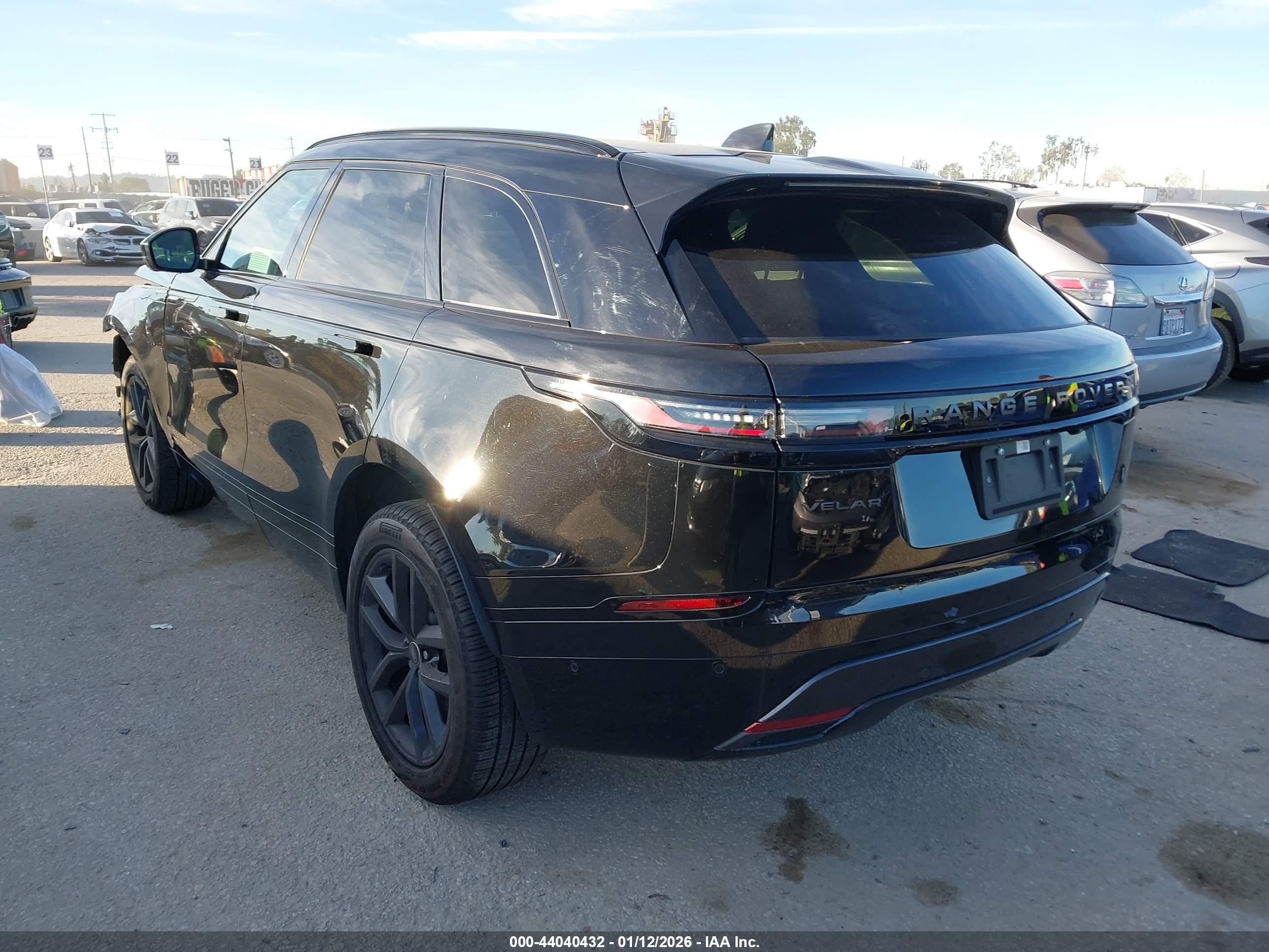 2026 Land Rover Range Rover Velar P250 Dynamic Se Black vin: SALYL2EX6TA814611